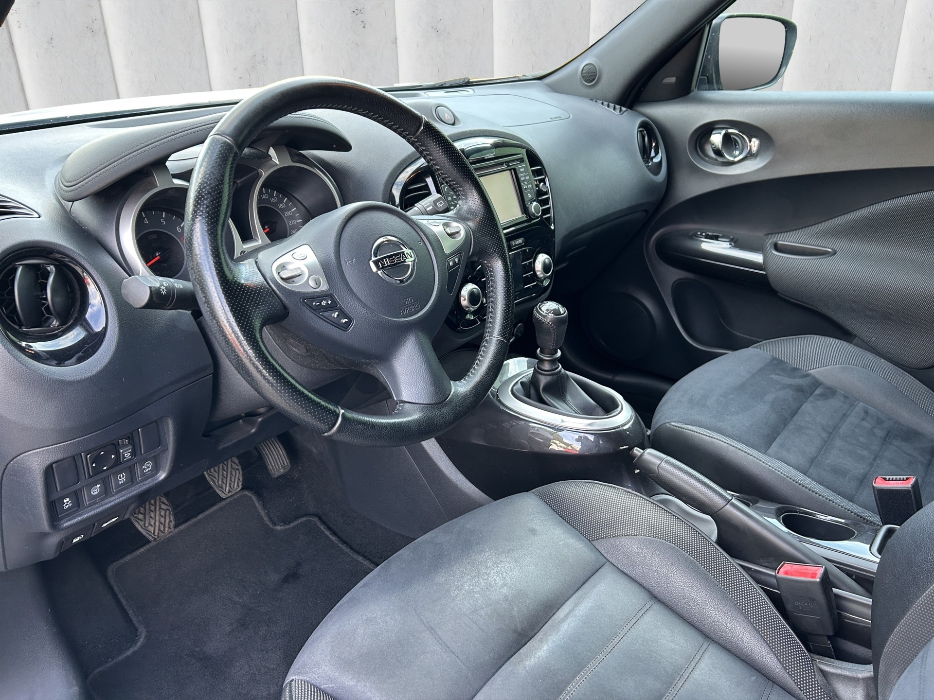 NISSAN Juke 1.2 DIG-T N-Connecta-image-8