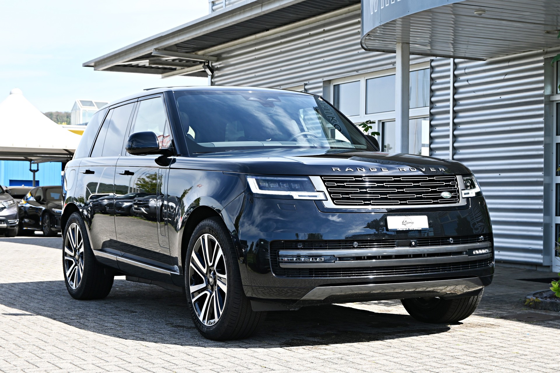 LAND ROVER Range Rover 3.0 V6 P460 Si6 PHEV HSE Automatic + AHK 3500kg + Werksgarantie 09.2030 + Voll-Ausstattung-showroom-element-2