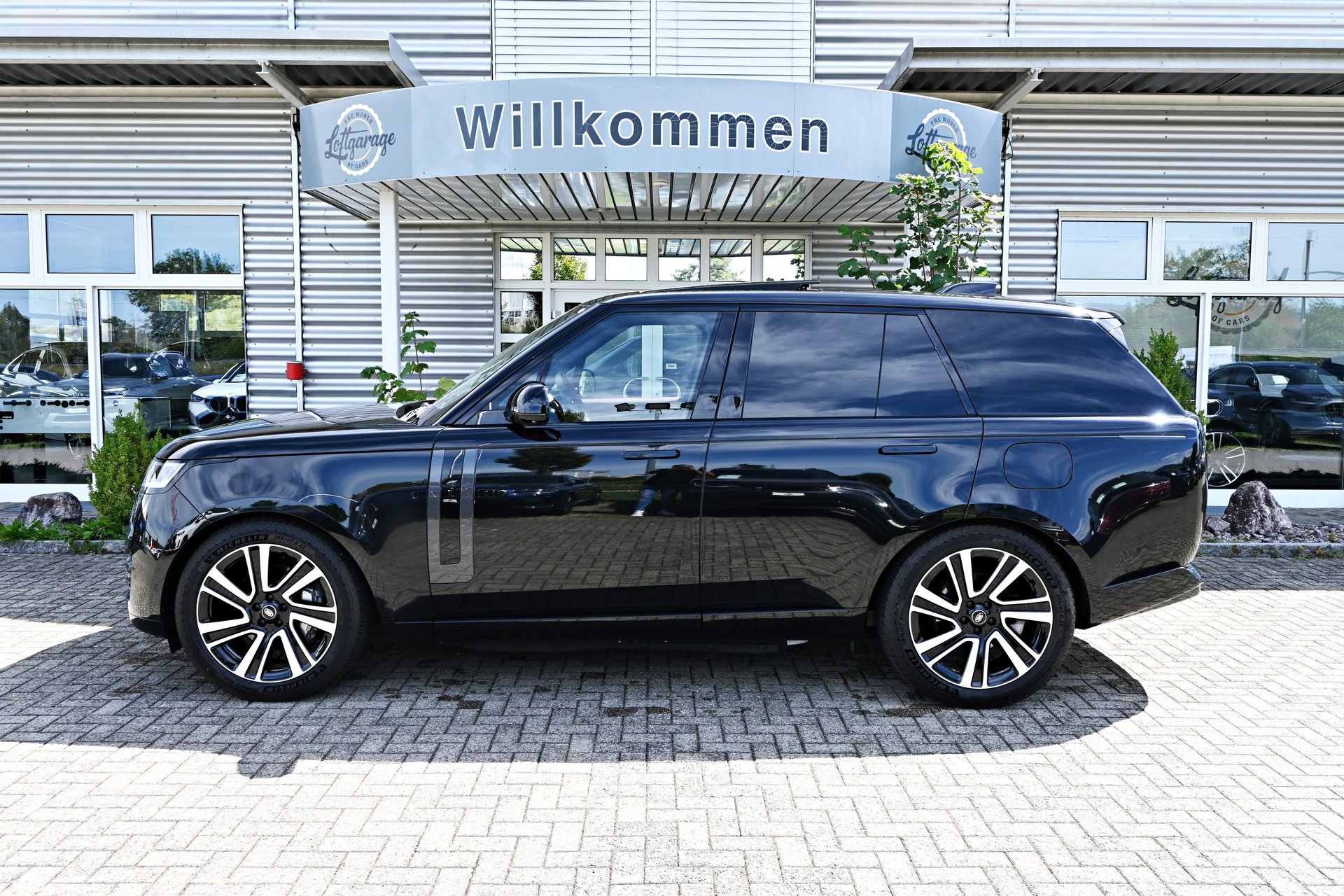 LAND ROVER Range Rover 3.0 V6 P460 Si6 PHEV HSE Automatic + AHK 3500kg + Werksgarantie 09.2030 + Voll-Ausstattung-image-5
