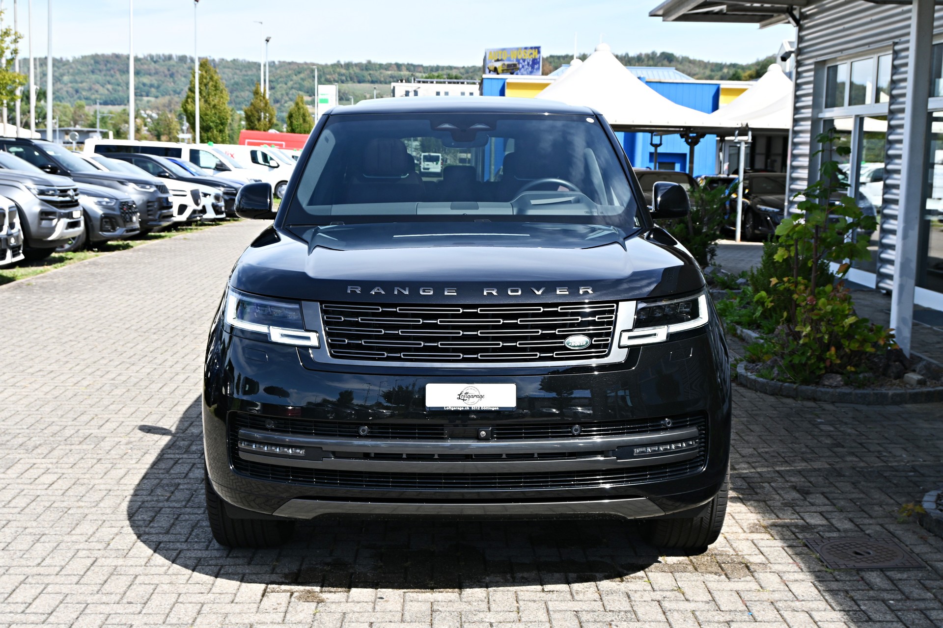 LAND ROVER Range Rover 3.0 V6 P460 Si6 PHEV HSE Automatic + AHK 3500kg + Werksgarantie 09.2030 + Voll-Ausstattung-showroom-element-3