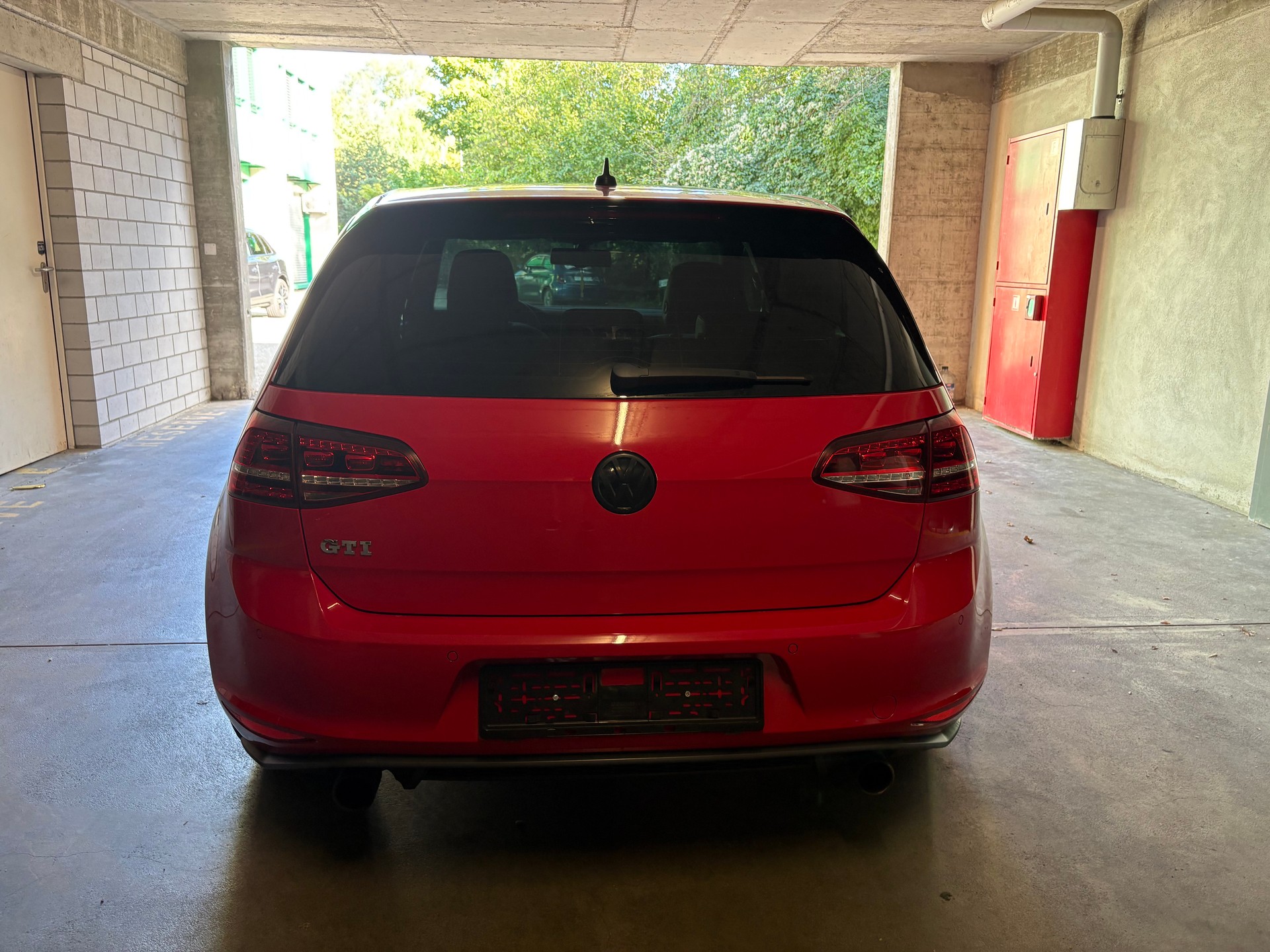 VW Golf 2.0 TSI GTI Performance DSG-image-3