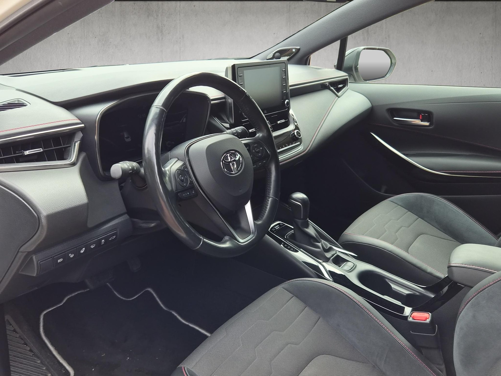 TOYOTA Corolla Touring Sports 2.0 HSD Style-image-8