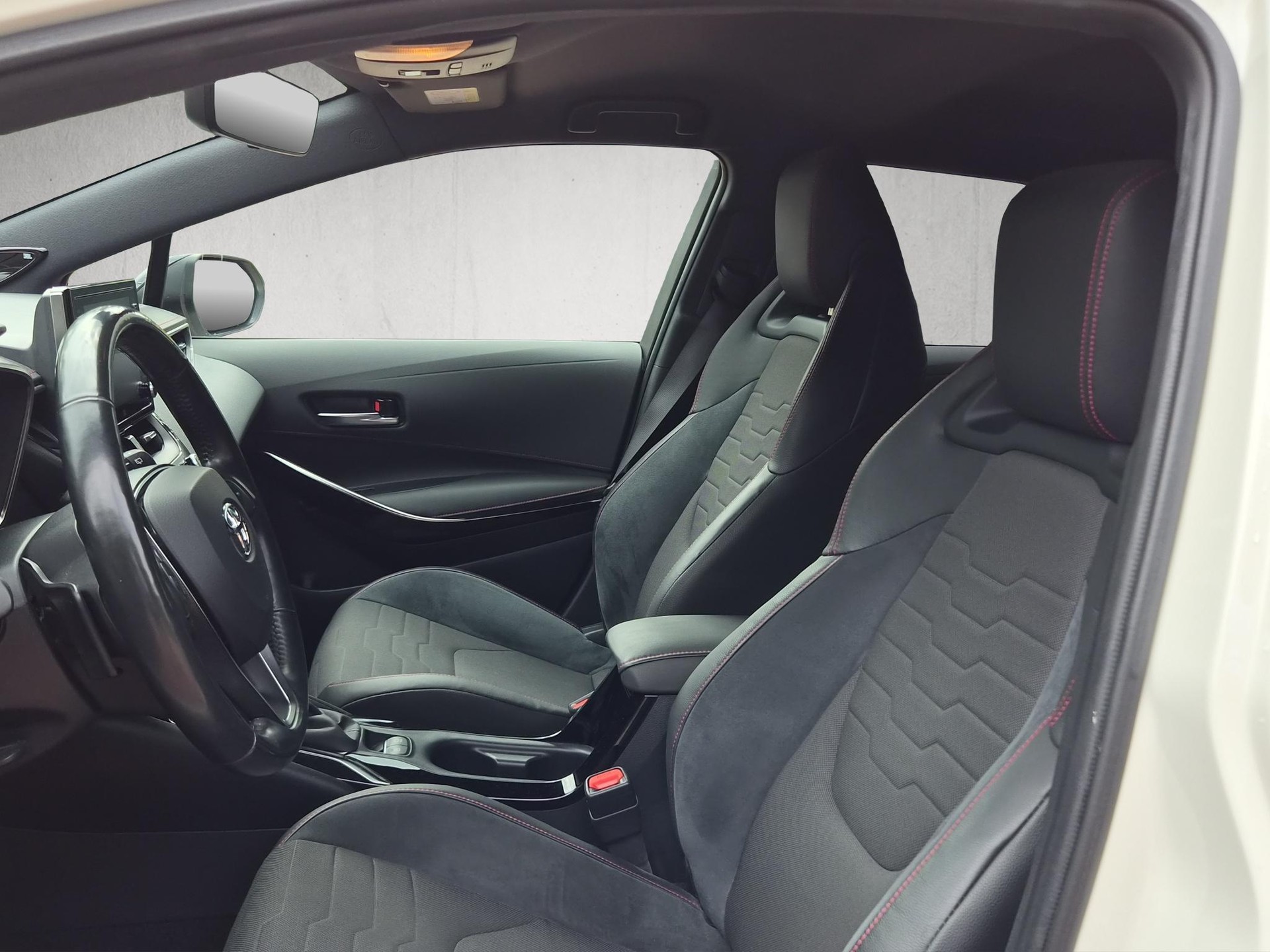 TOYOTA Corolla Touring Sports 2.0 HSD Style-image-9