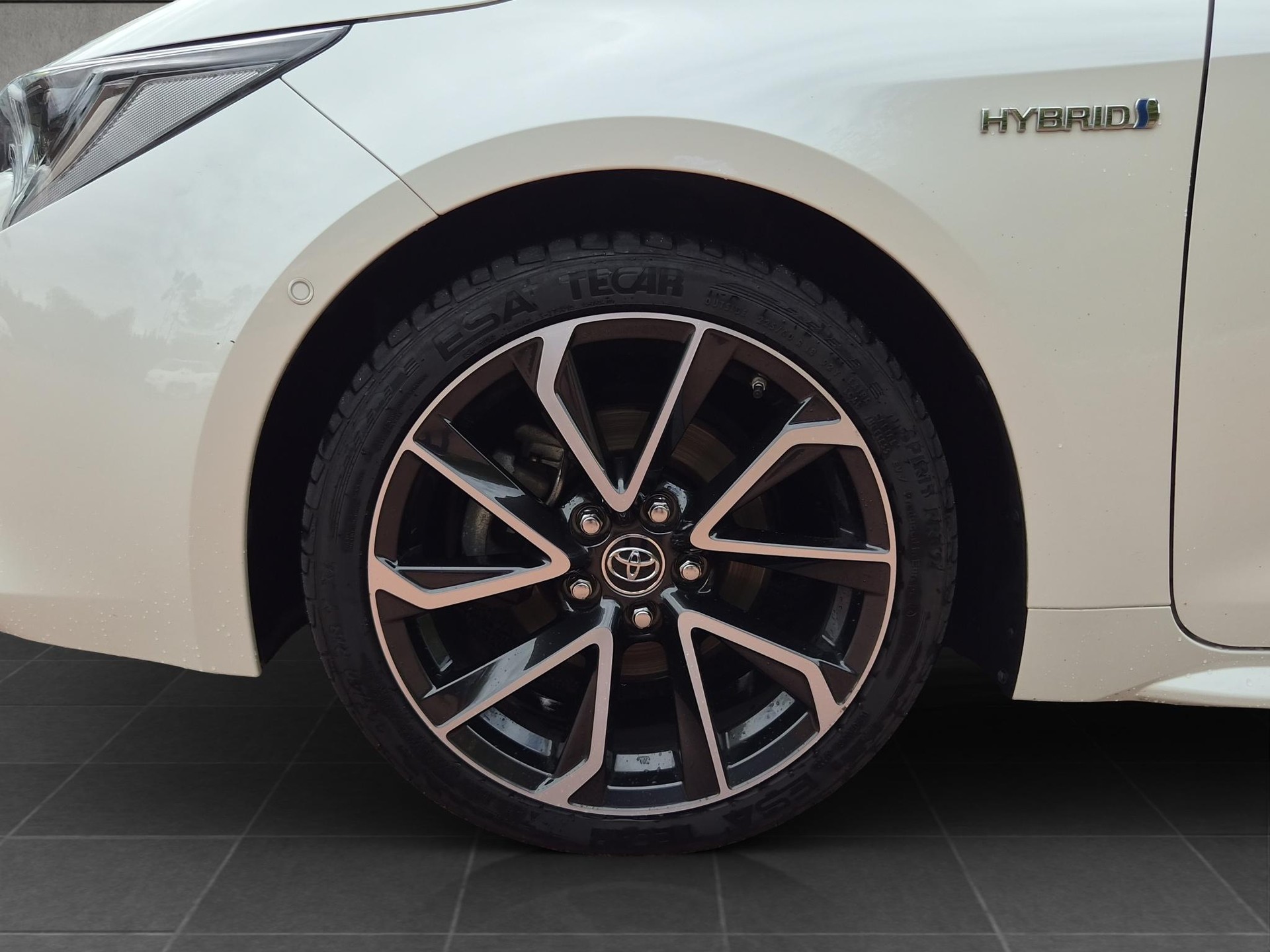 TOYOTA Corolla Touring Sports 2.0 HSD Style-image-14