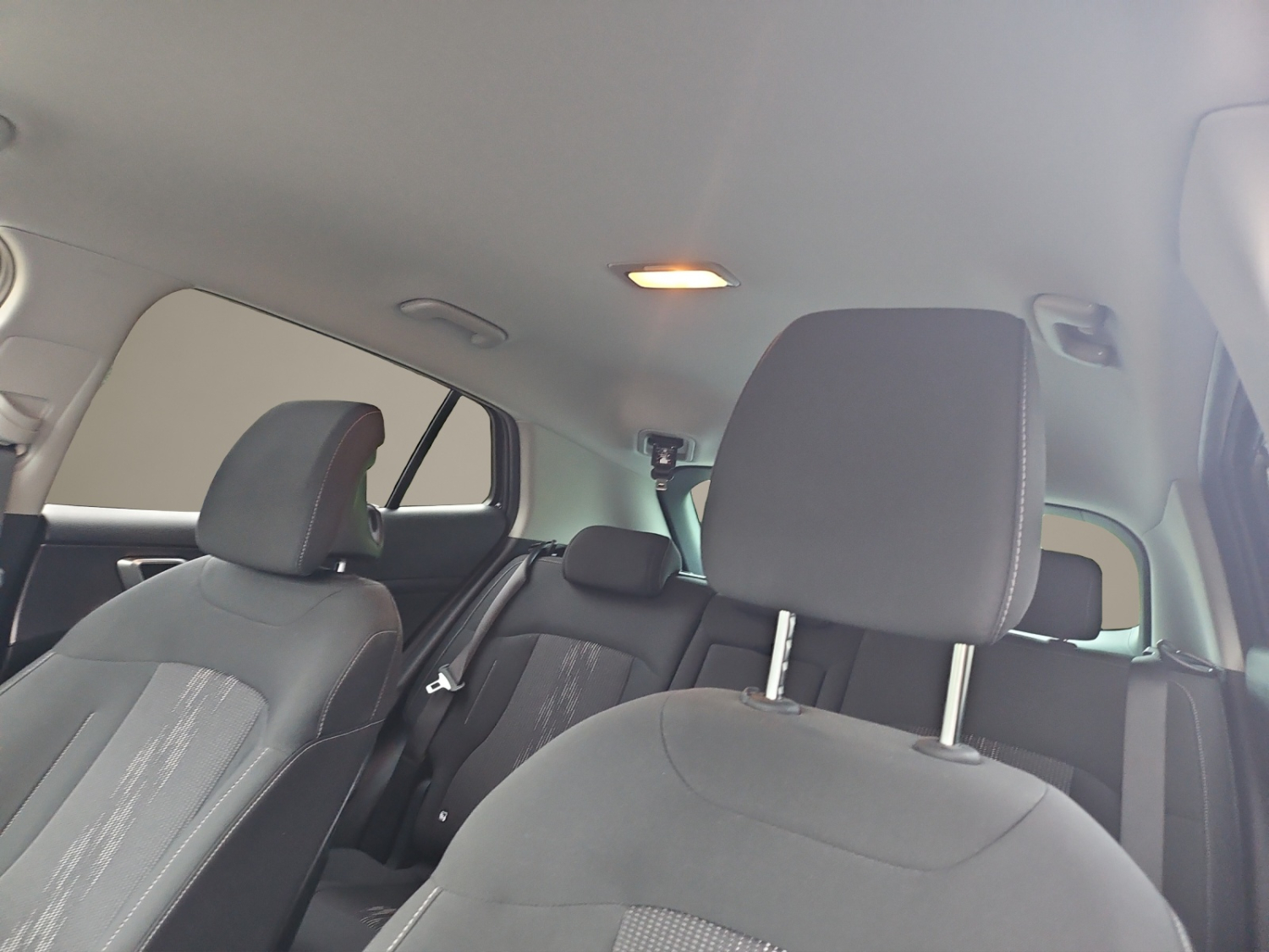 KIA Sportage 1.6 T-GDi PHEV Power Edition-image-18
