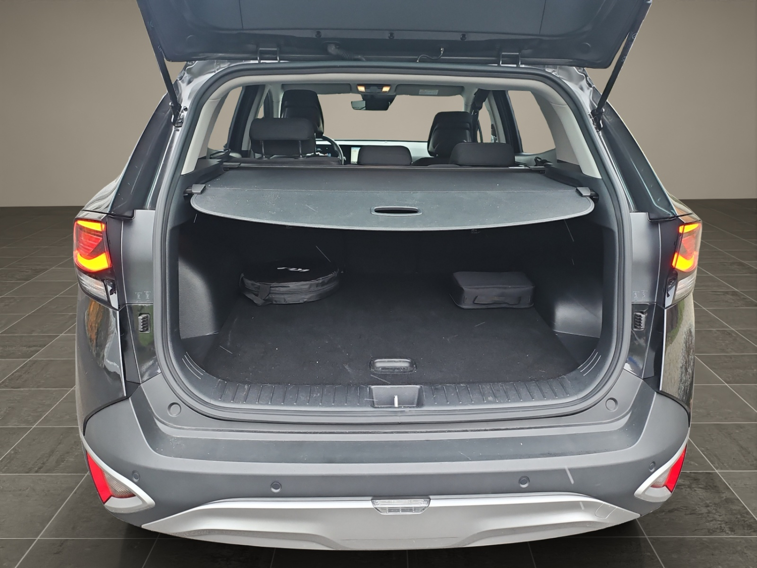 KIA Sportage 1.6 T-GDi PHEV Power Edition-image-16