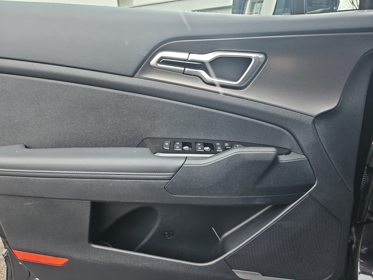 KIA Sportage 1.6 T-GDi PHEV Power Edition-image-11