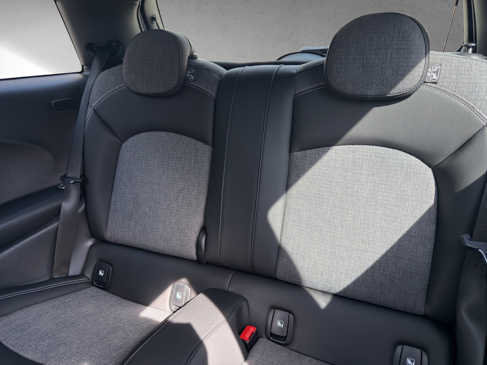 MINI Cooper Camden Edition Steptronic DKG-image-16