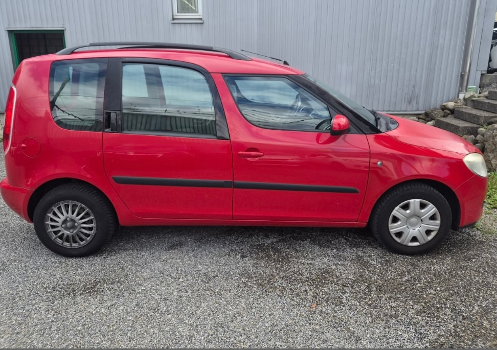 SKODA Roomster 1.2 Entry-image-1