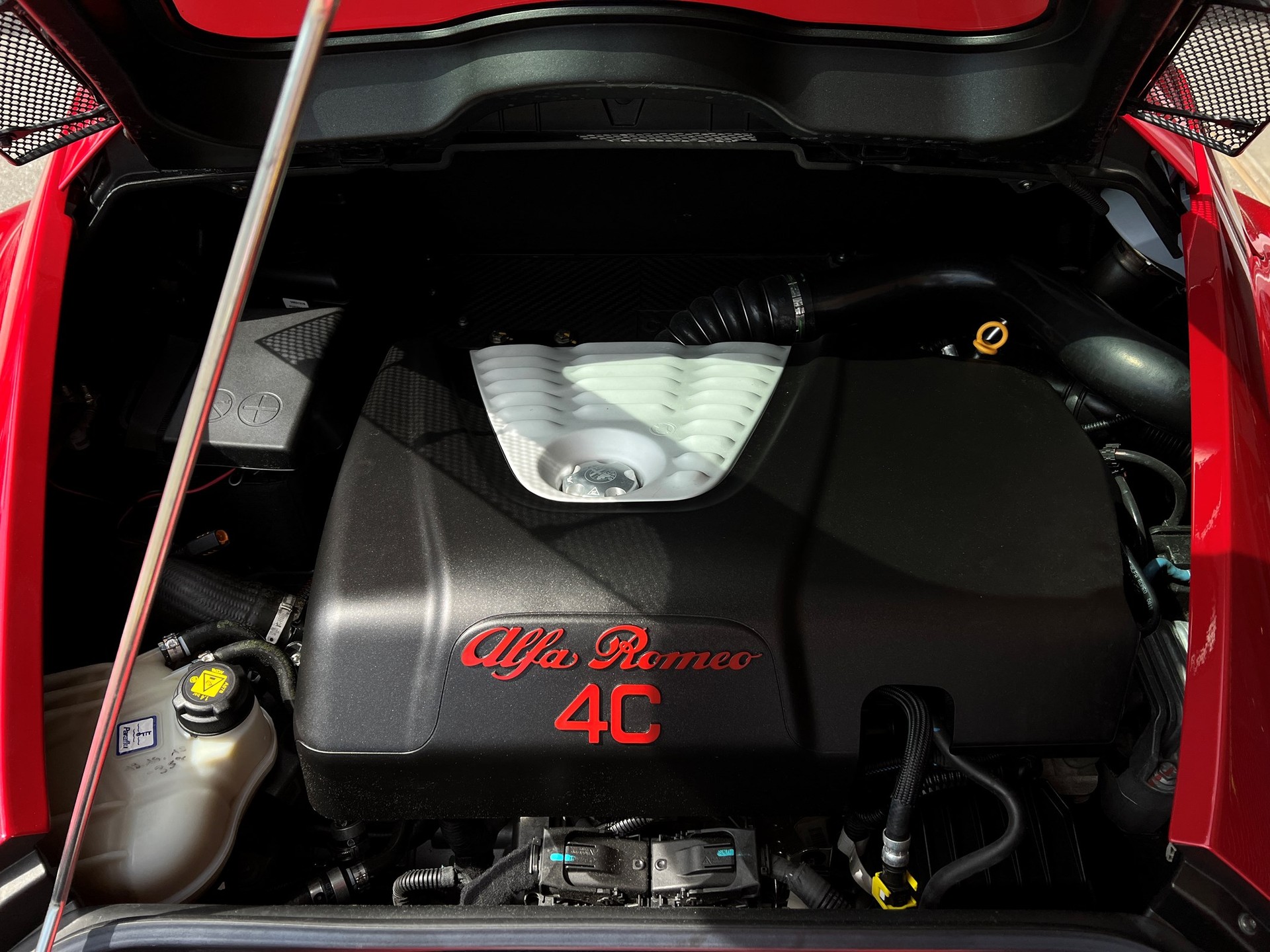 ALFA ROMEO 4C 1750 TBi TCT TRIPLOSTRATO-image-12