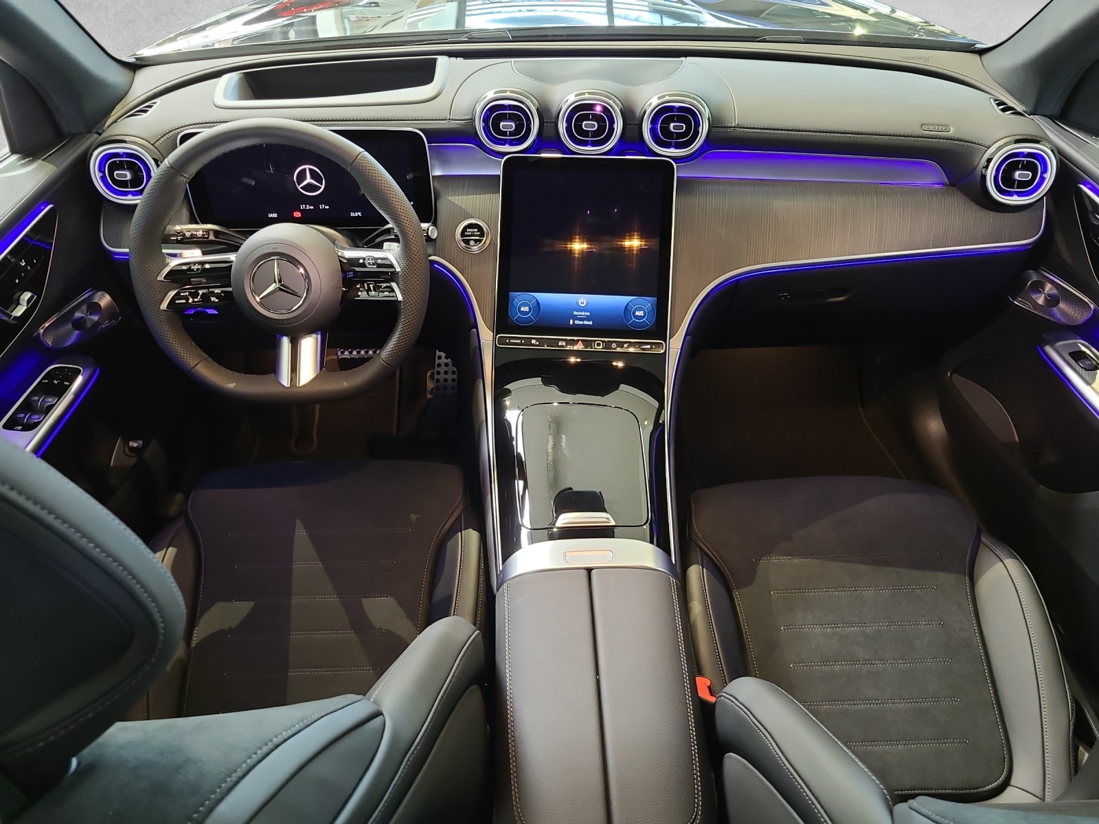 MERCEDES-BENZ GLC 300 d AMG Line 4M X254-image-3