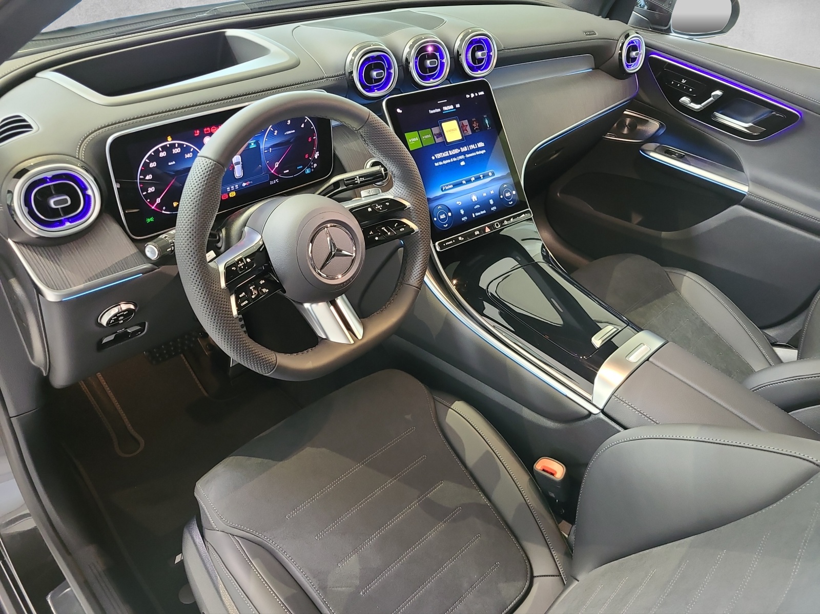MERCEDES-BENZ GLC 300 d AMG Line 4M X254-image-13