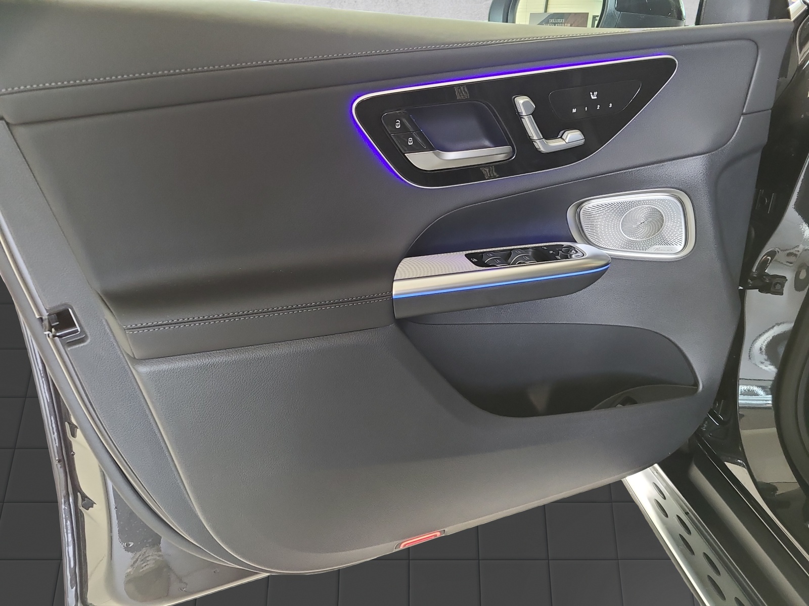 MERCEDES-BENZ GLC 300 d AMG Line 4M X254-image-15