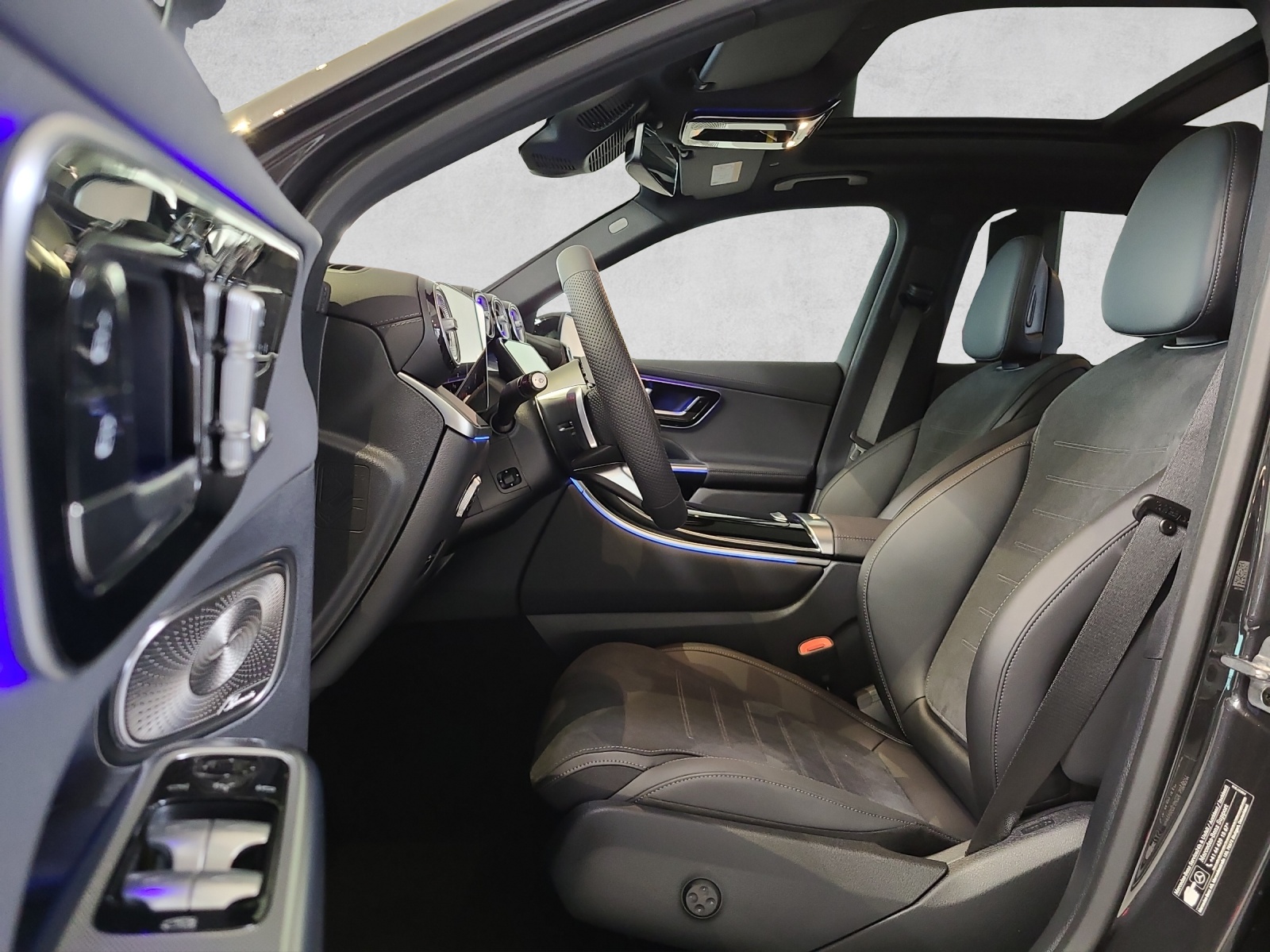 MERCEDES-BENZ GLC 300 d AMG Line 4M X254-image-14