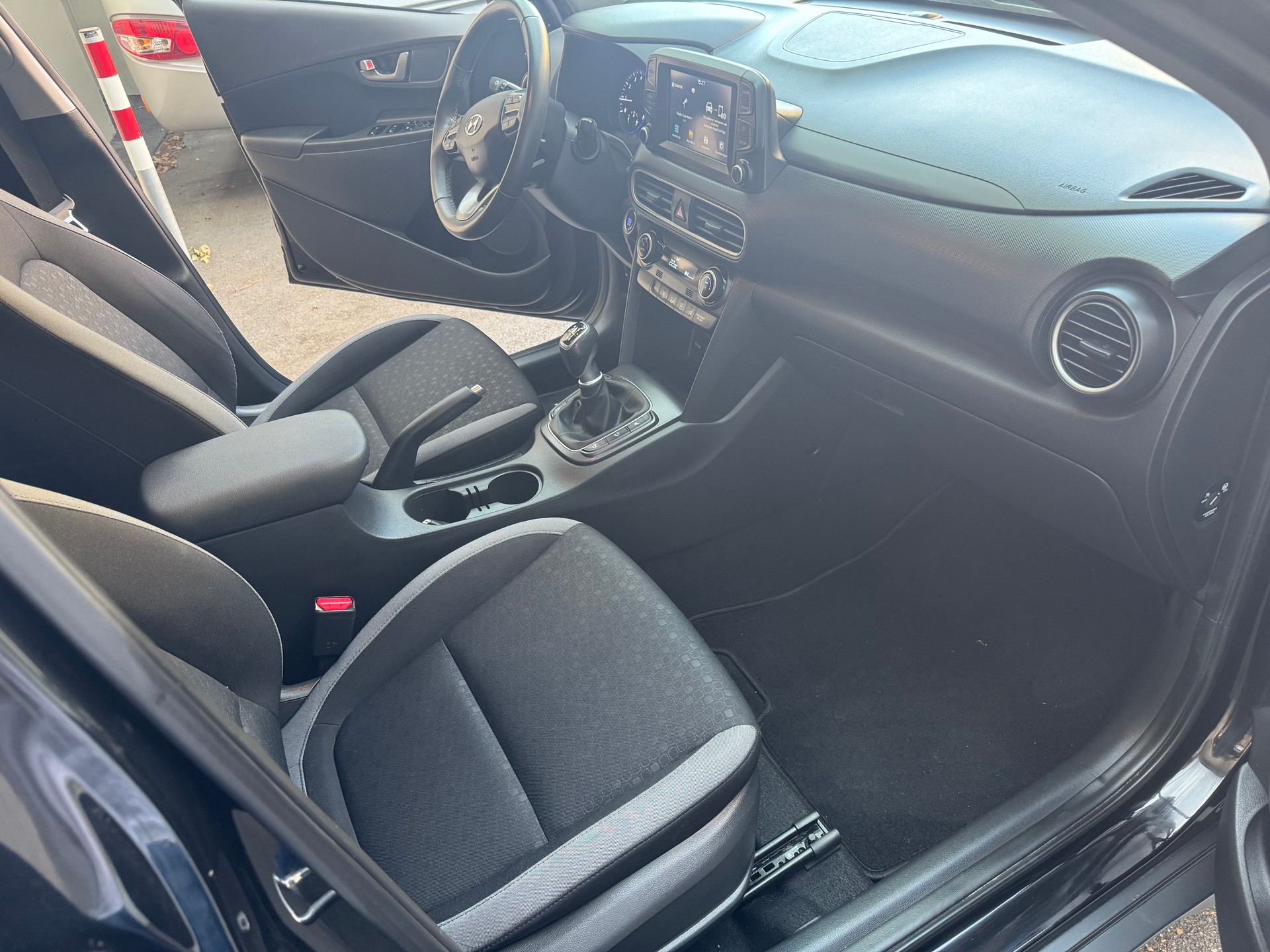 HYUNDAI Kona 1.0 T-GDi Launch Plus 2WD-image-6