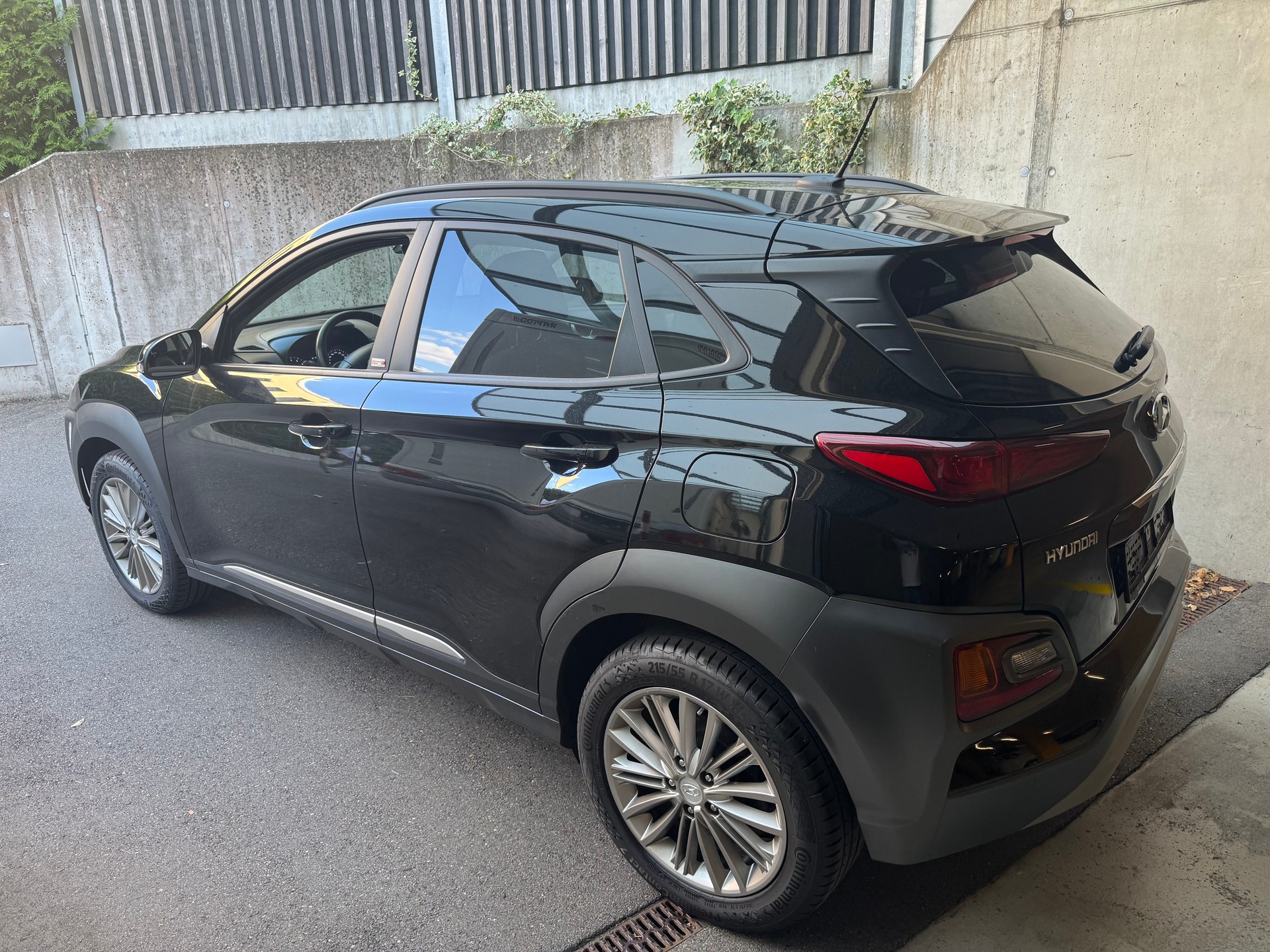 HYUNDAI Kona 1.0 T-GDi Launch Plus 2WD-image-4