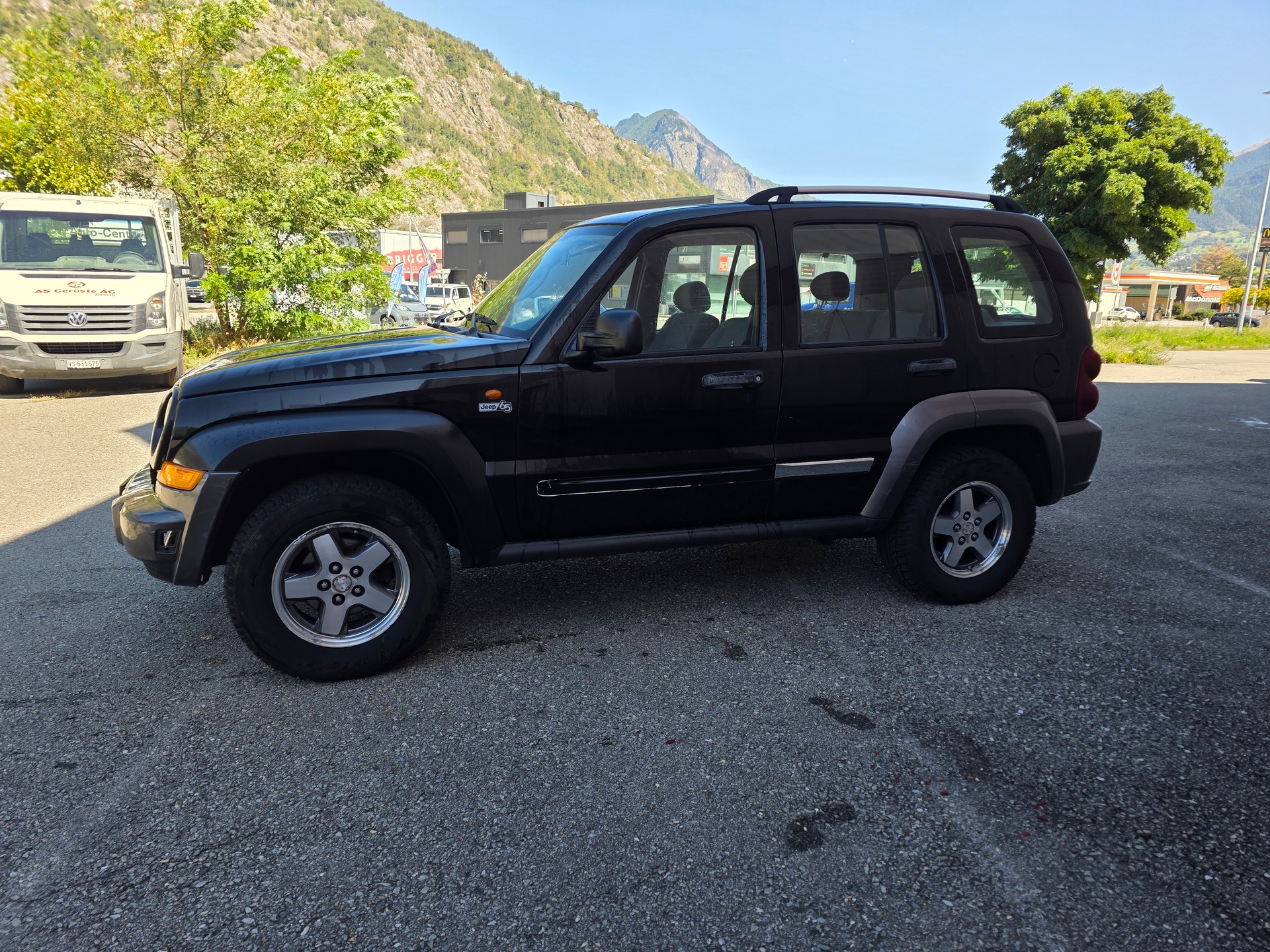 JEEP Cherokee 2.8 CRD Extreme Sport-image-4