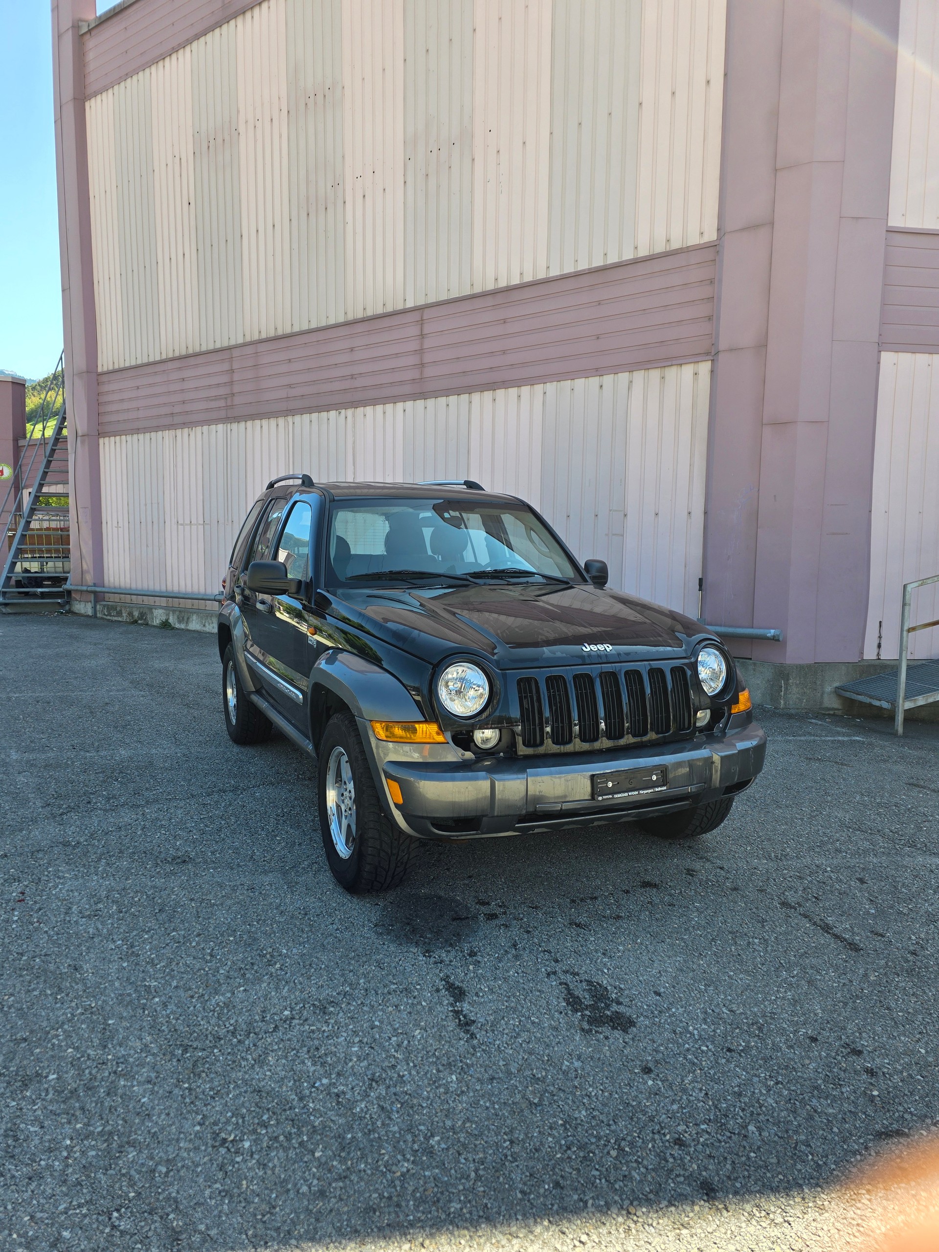 JEEP Cherokee 2.8 CRD Extreme Sport-image-2