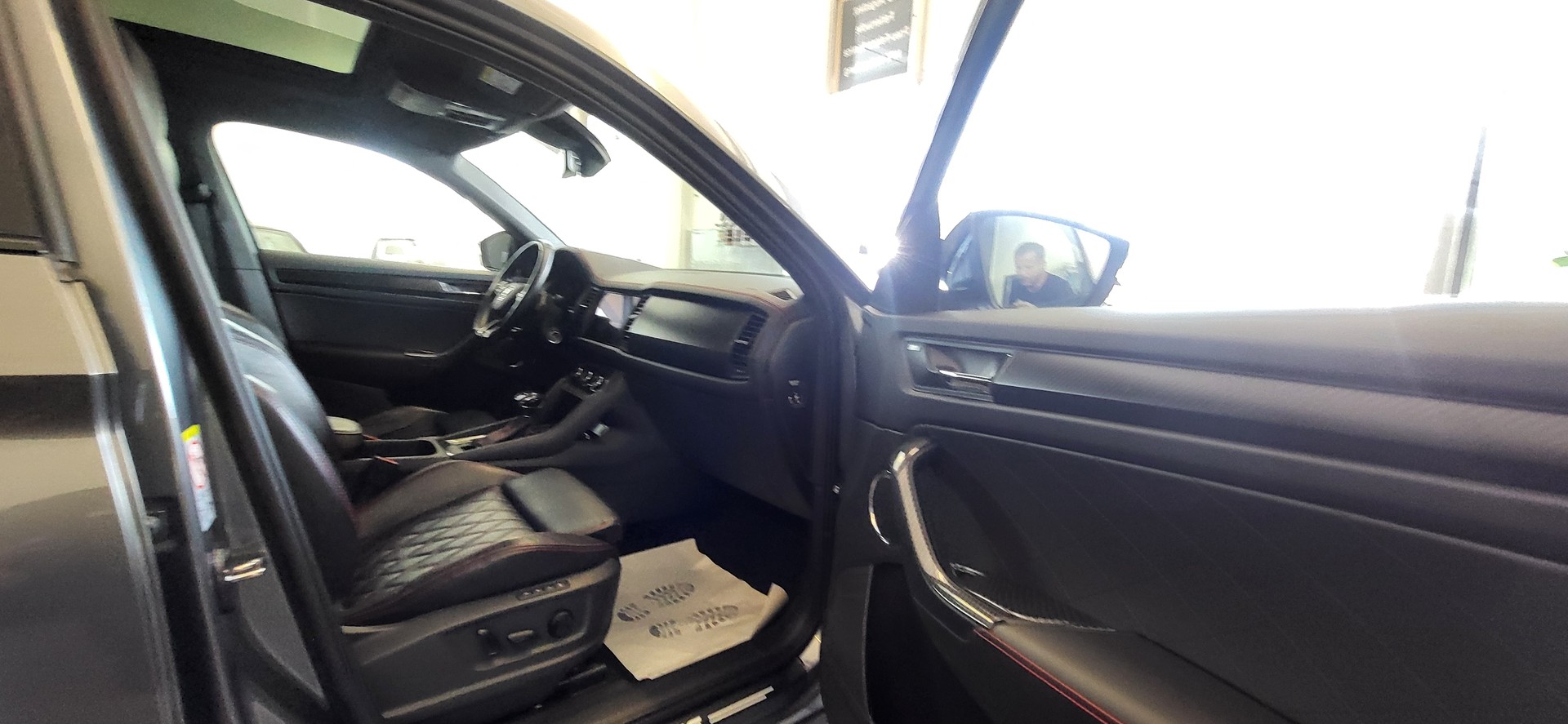 SKODA Kodiaq 2.0 TSI 4x4 RS-image-10