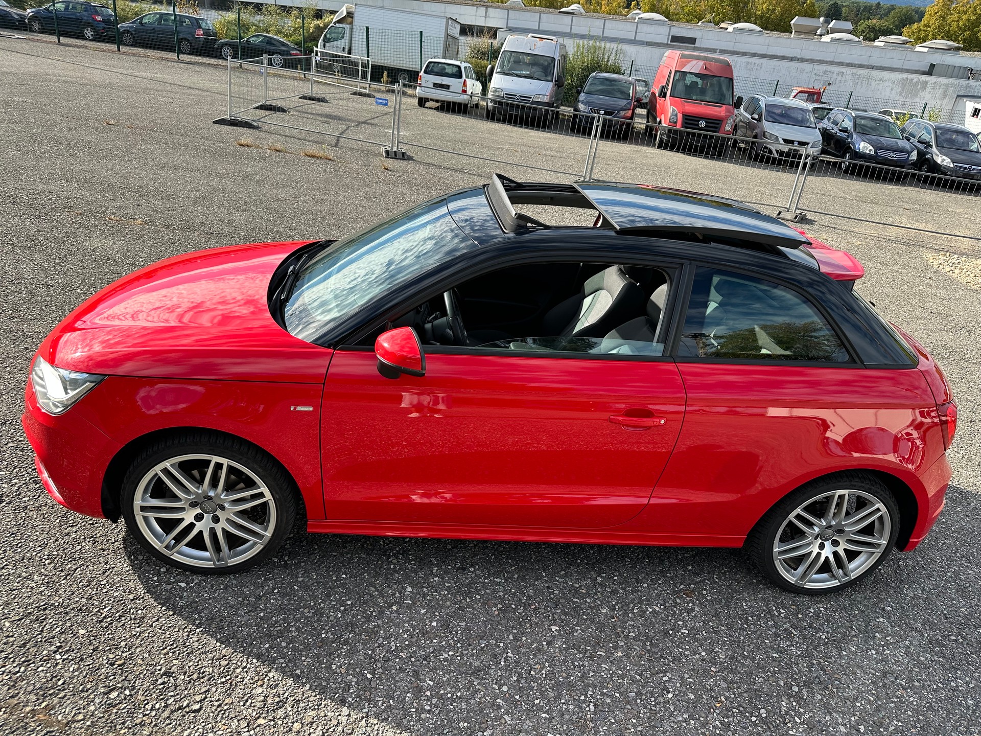 AUDI A1 Sport 1.4 TFSI Ambition S-tronic-image-8