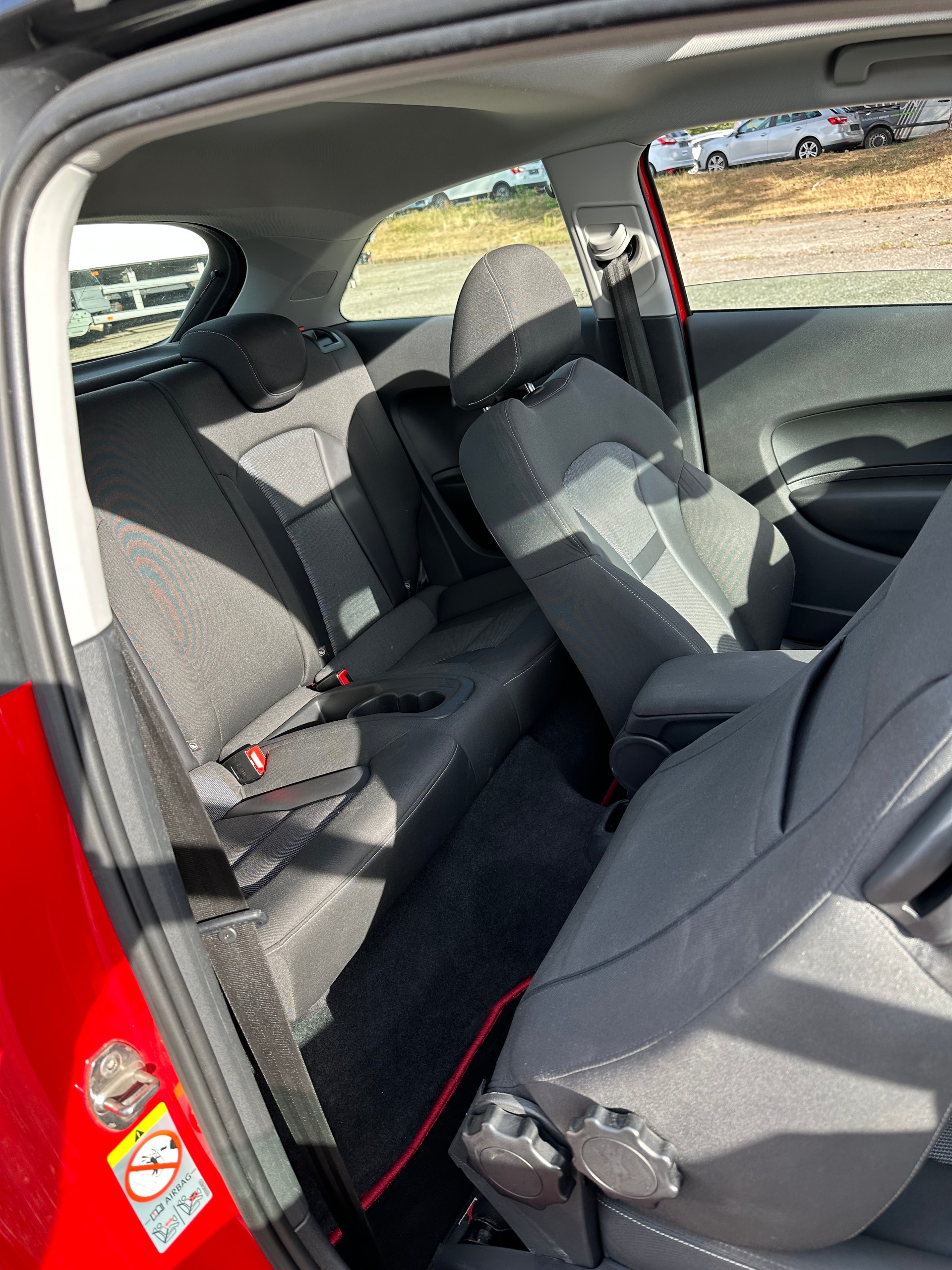 AUDI A1 Sport 1.4 TFSI Ambition S-tronic-image-11