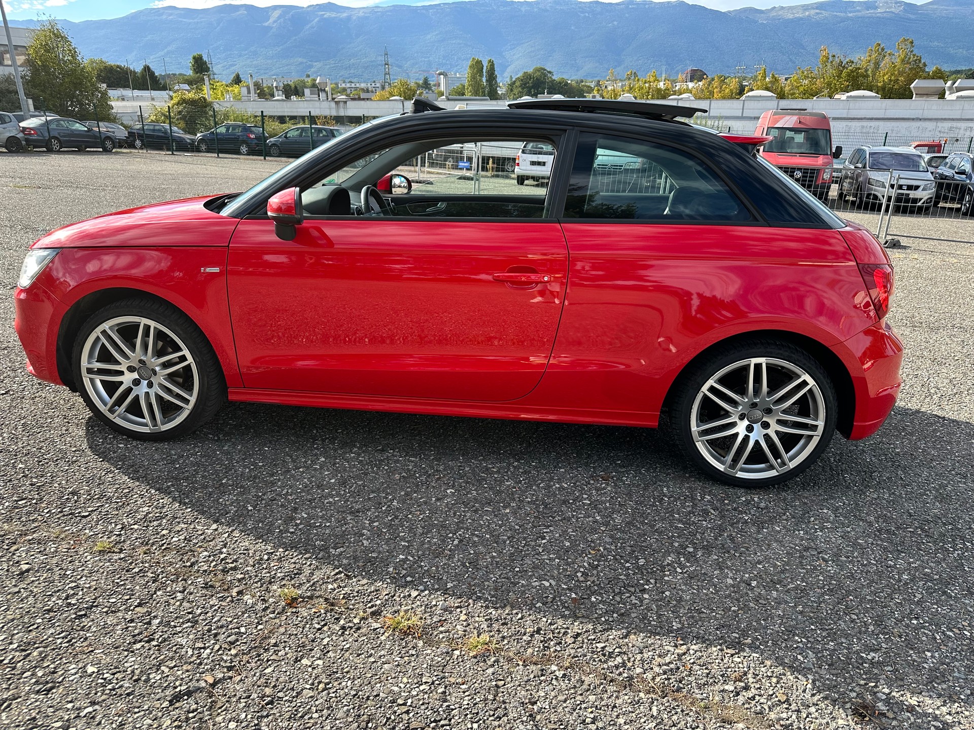 AUDI A1 Sport 1.4 TFSI Ambition S-tronic-image-4