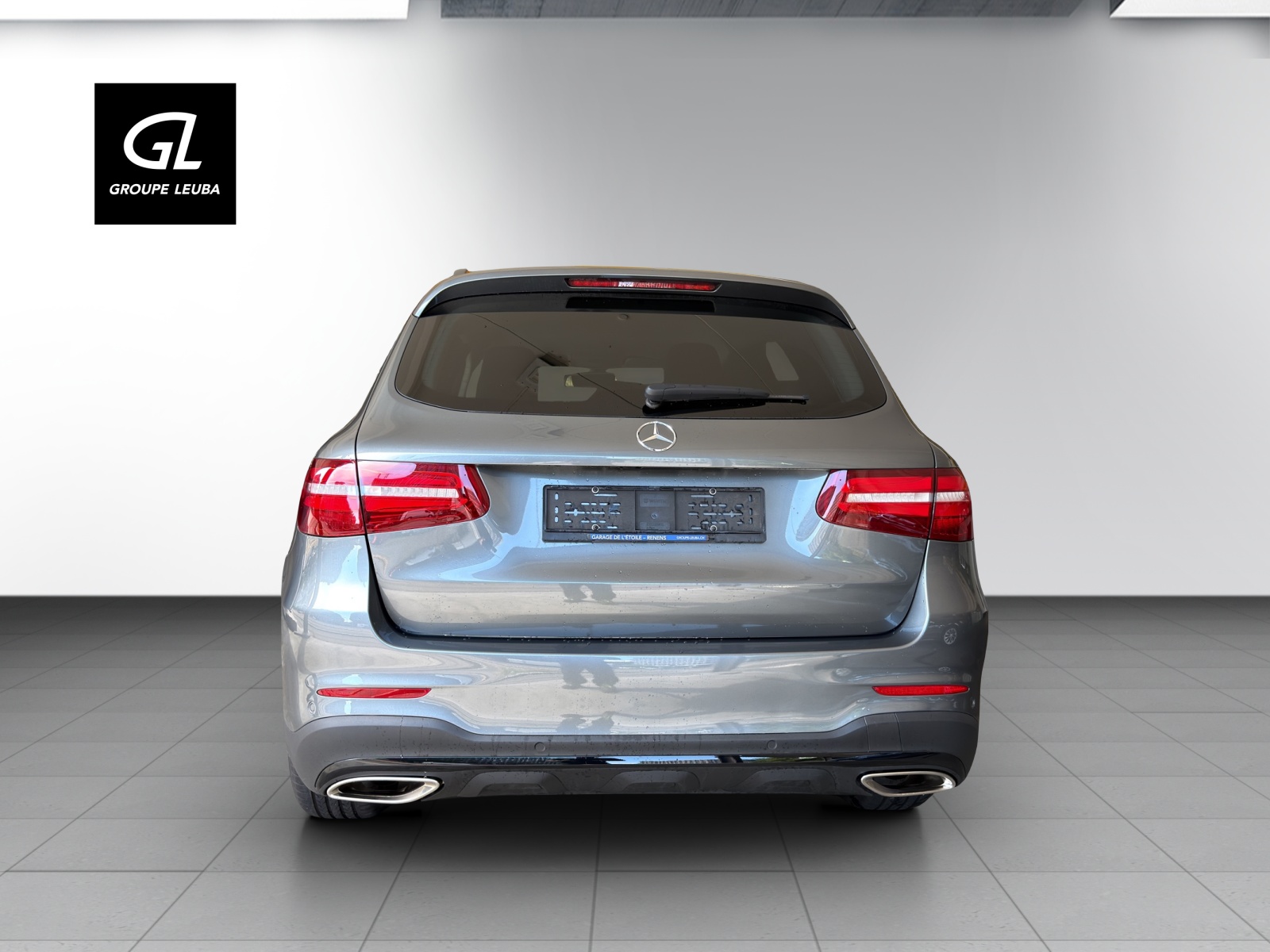 MERCEDES-BENZ GLC 300 4Matic AMG Line 9G-Tronic-image-4
