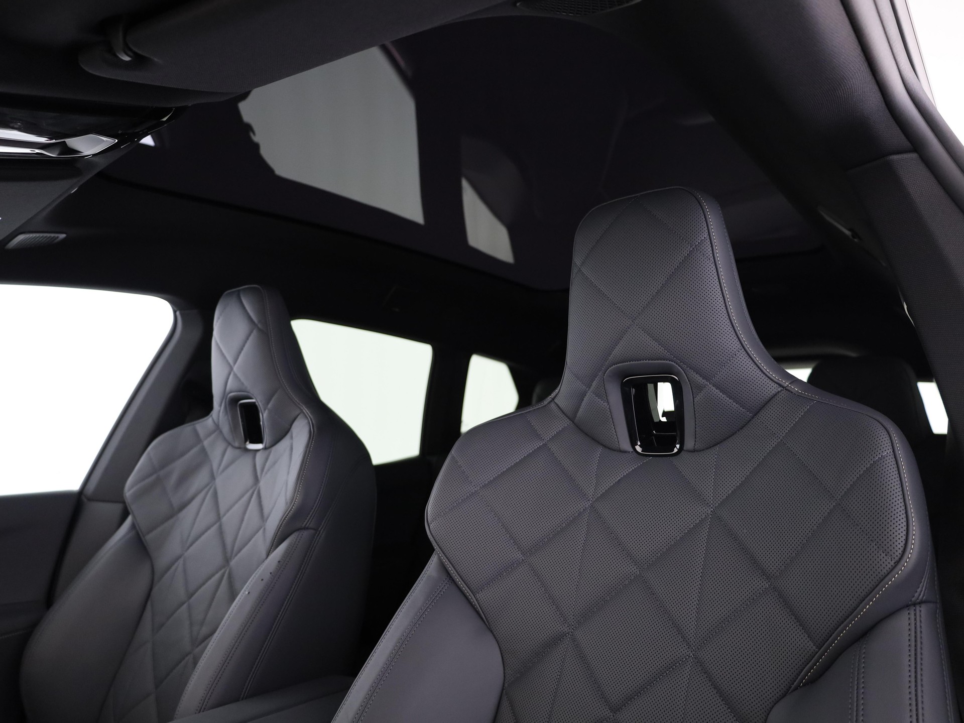 BMW iX I20 M70-image-15