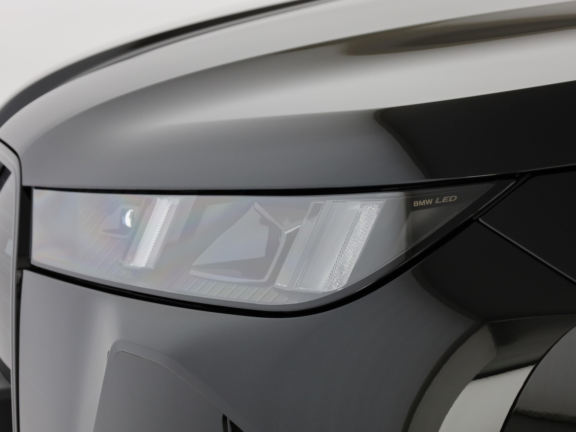 BMW iX I20 M70-image-6