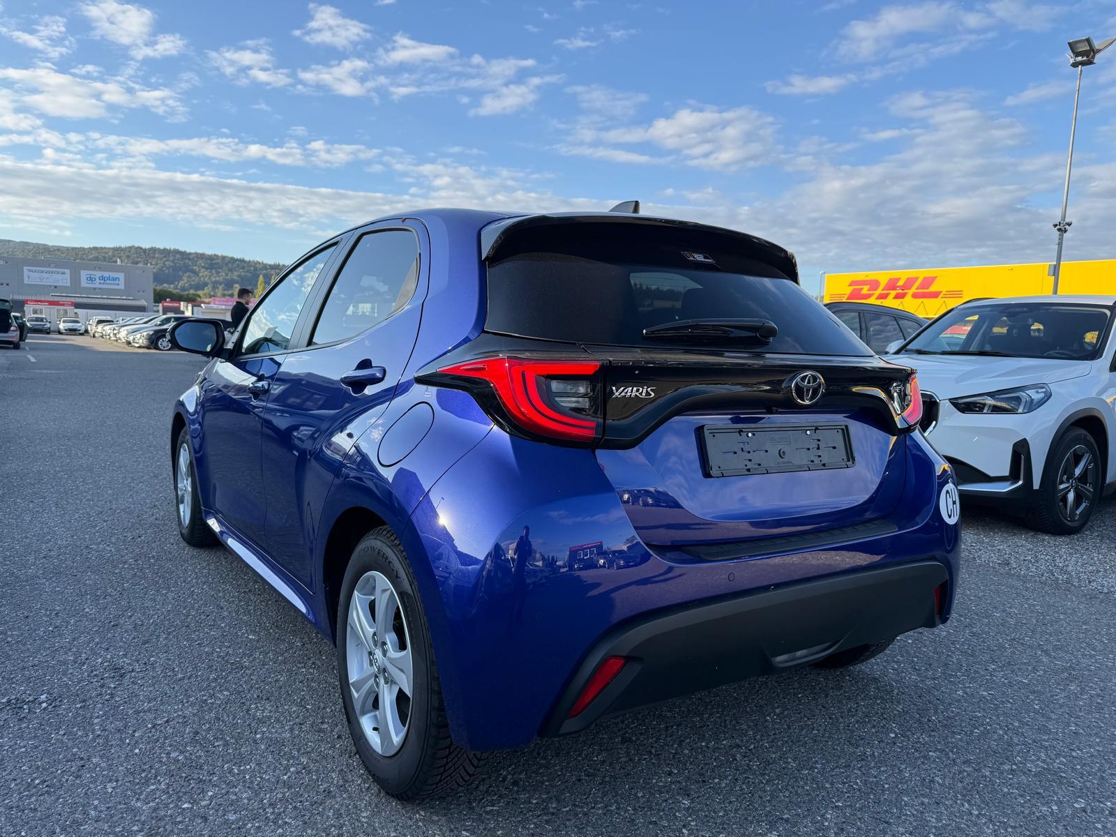 TOYOTA Yaris 1.5 VVT-i HSD Trend-image-4