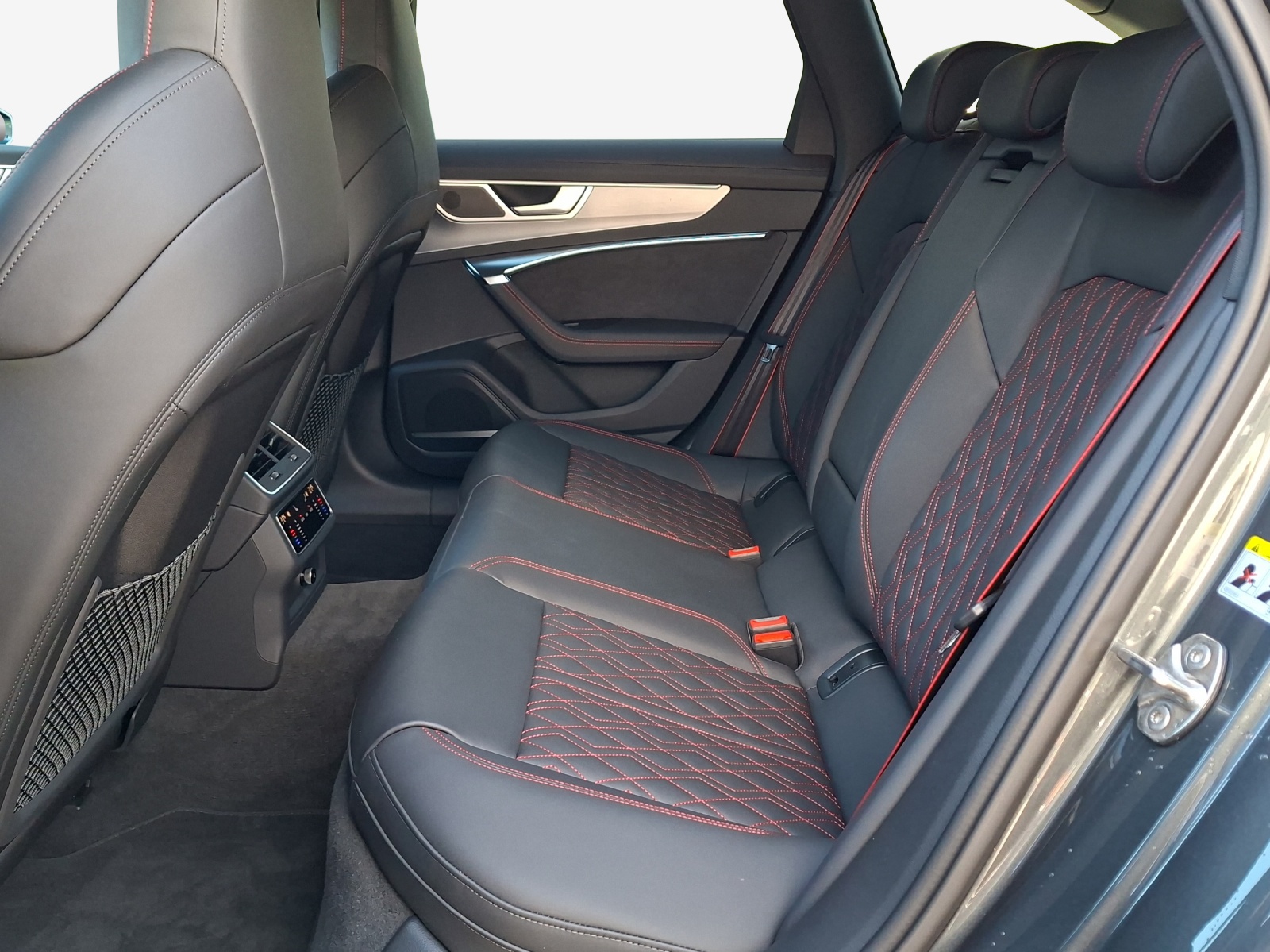 AUDI S6 Avant 3.0 TDI quattro tiptronic-image-11
