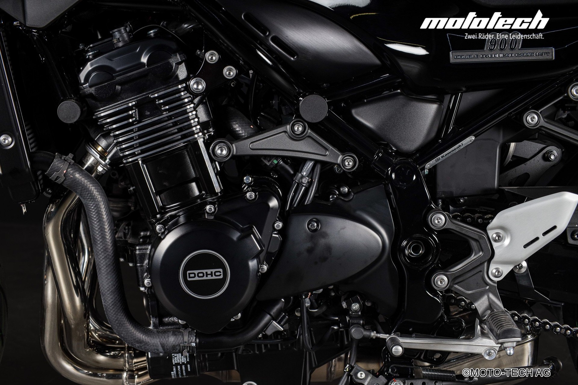 KAWASAKI Z 900 RS (35/82kW) Black Ball Edition-image-7