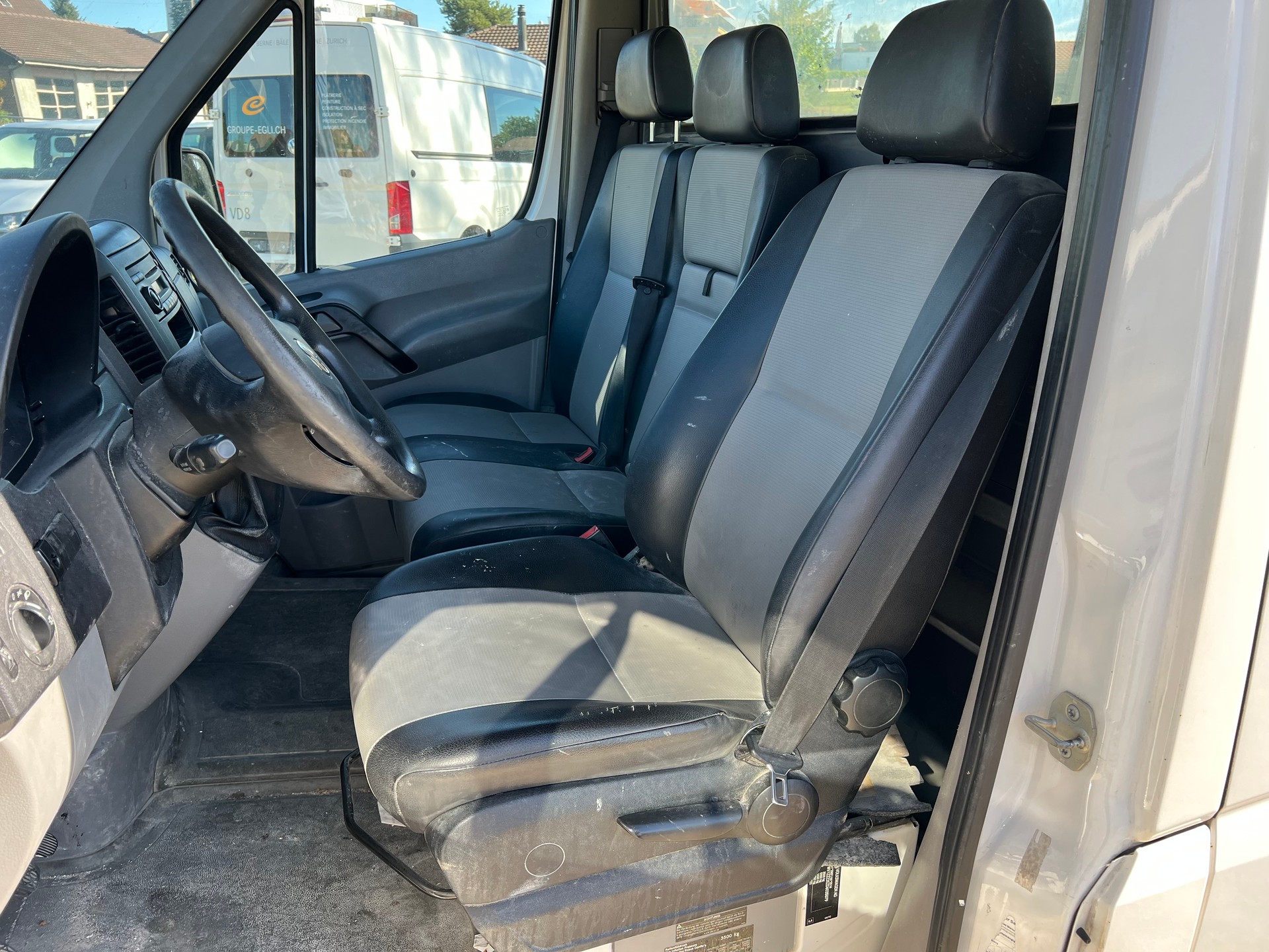 VW Crafter 35 2.0 TDI CR-image-9