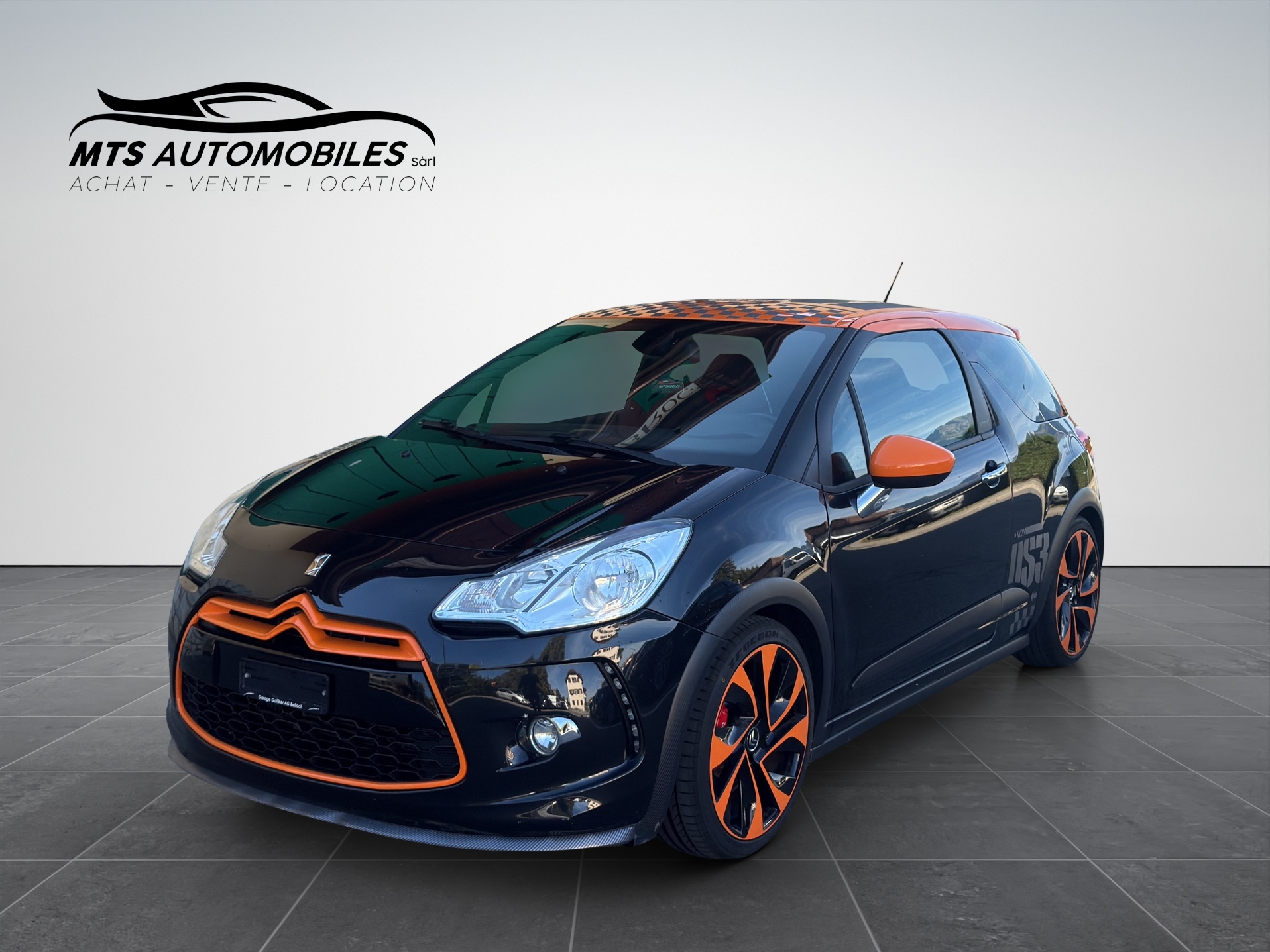 Car photo