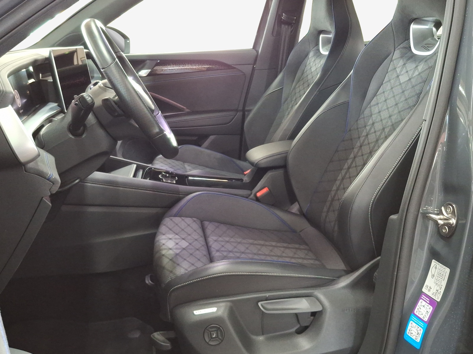 VW Tayron 2.0 TSI R-Line DSG 4Motion-image-7