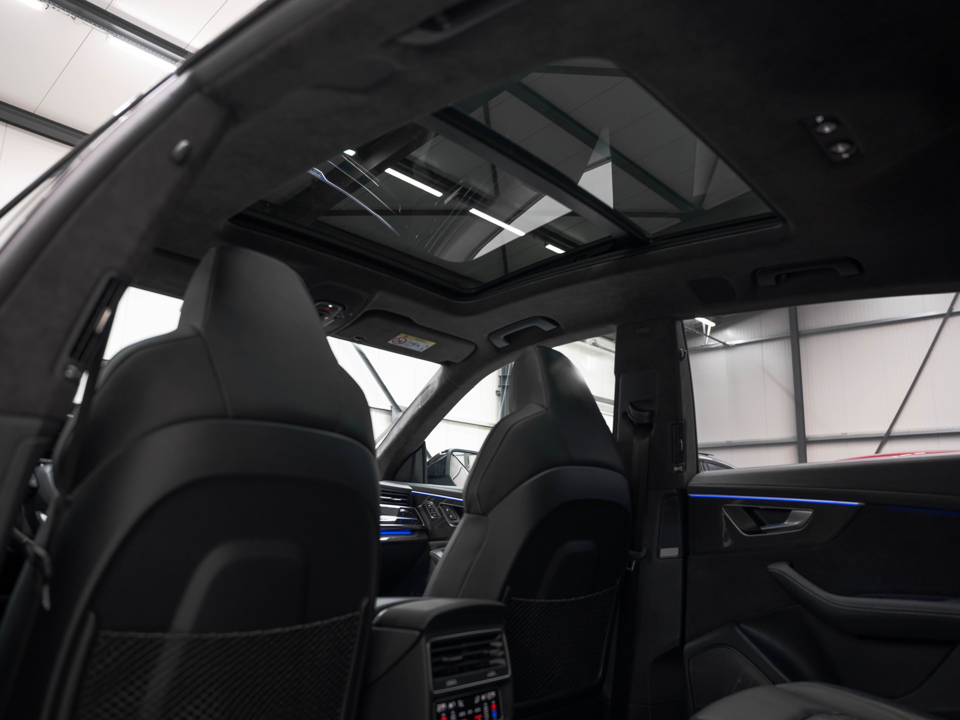 AUDI SQ8 TFSI quattro tiptronic-image-11