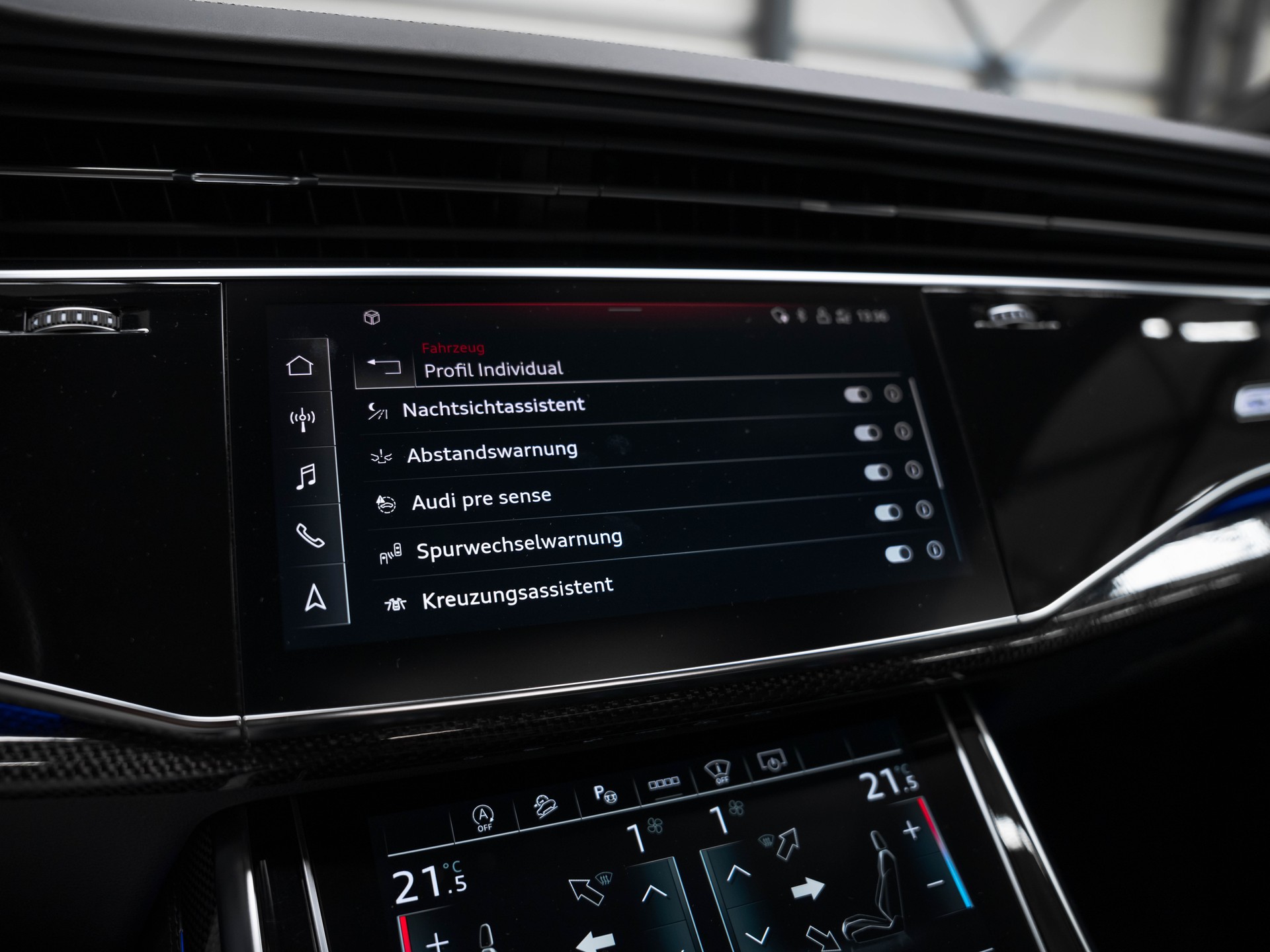 AUDI SQ8 TFSI quattro tiptronic-image-26