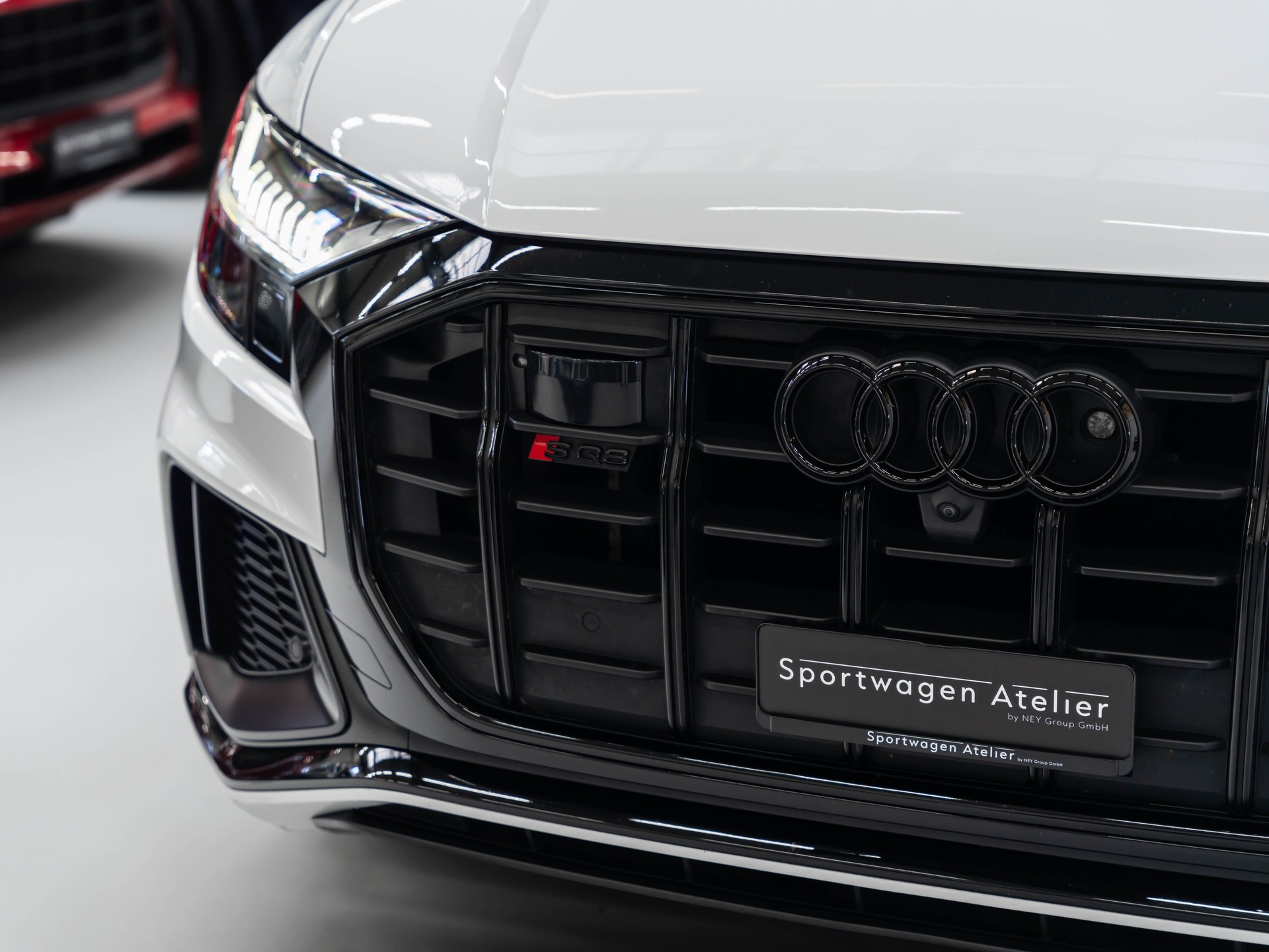 AUDI SQ8 TFSI quattro tiptronic-image-14