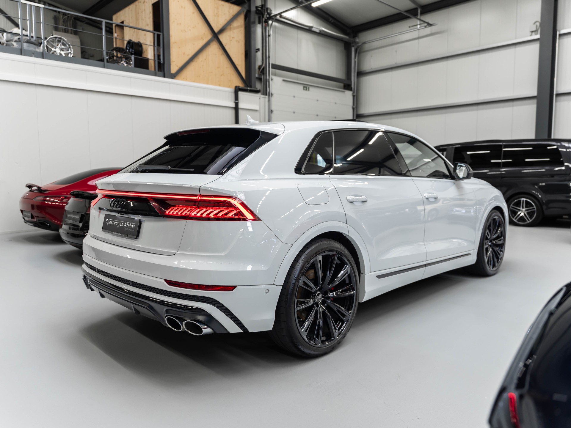 AUDI SQ8 TFSI quattro tiptronic-image-3