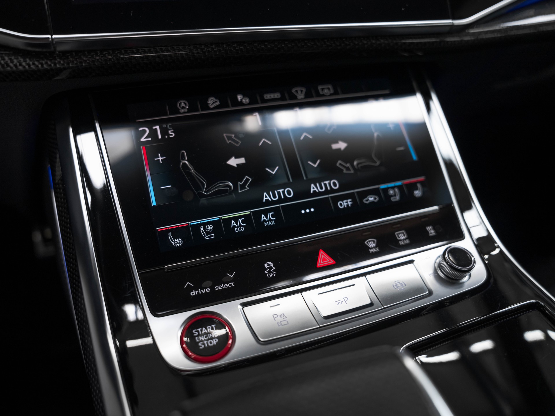 AUDI SQ8 TFSI quattro tiptronic-image-28