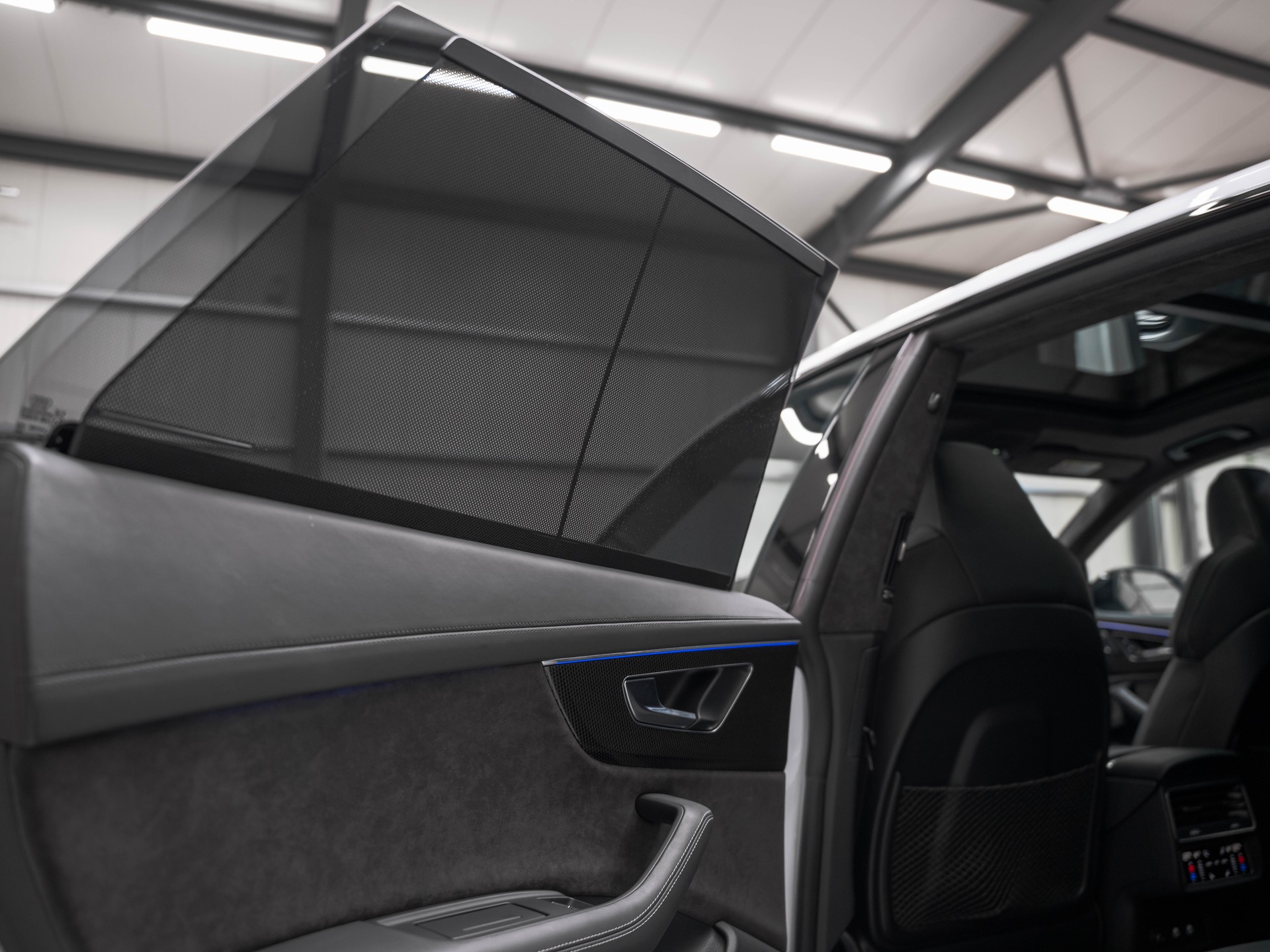 AUDI SQ8 TFSI quattro tiptronic-image-9