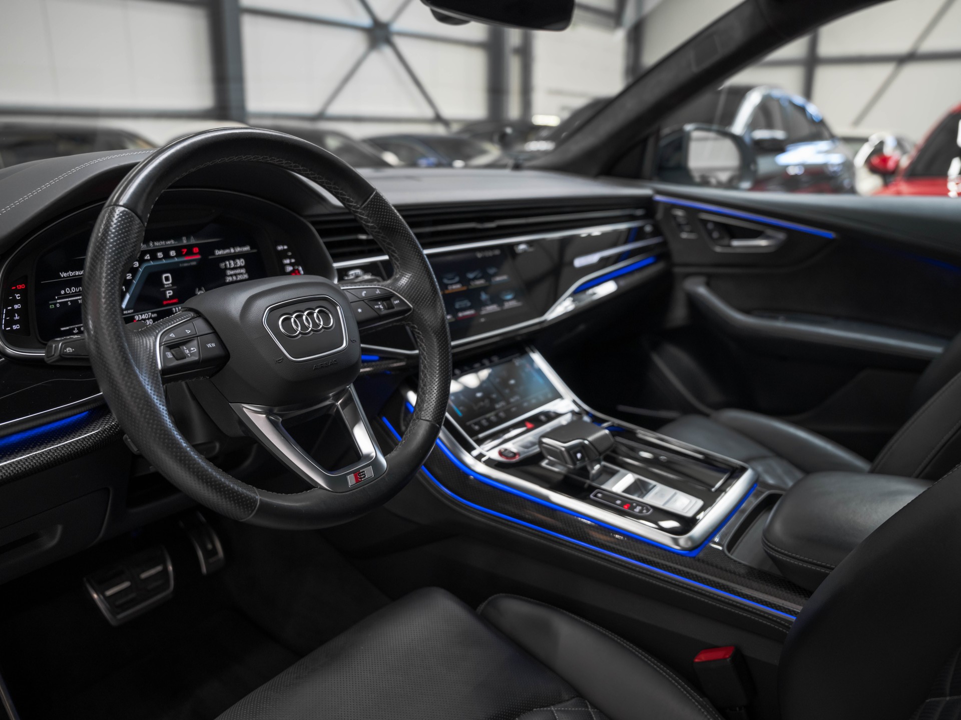 AUDI SQ8 TFSI quattro tiptronic-image-7