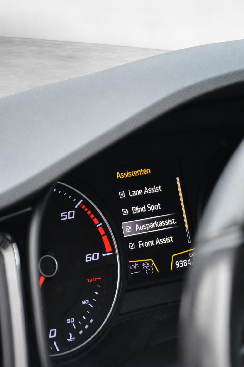 SEAT Ateca 2.0 TDI CR Xcellence 4Drive DSG Frisch ab MFK / 12 Monate Garantie-image-11