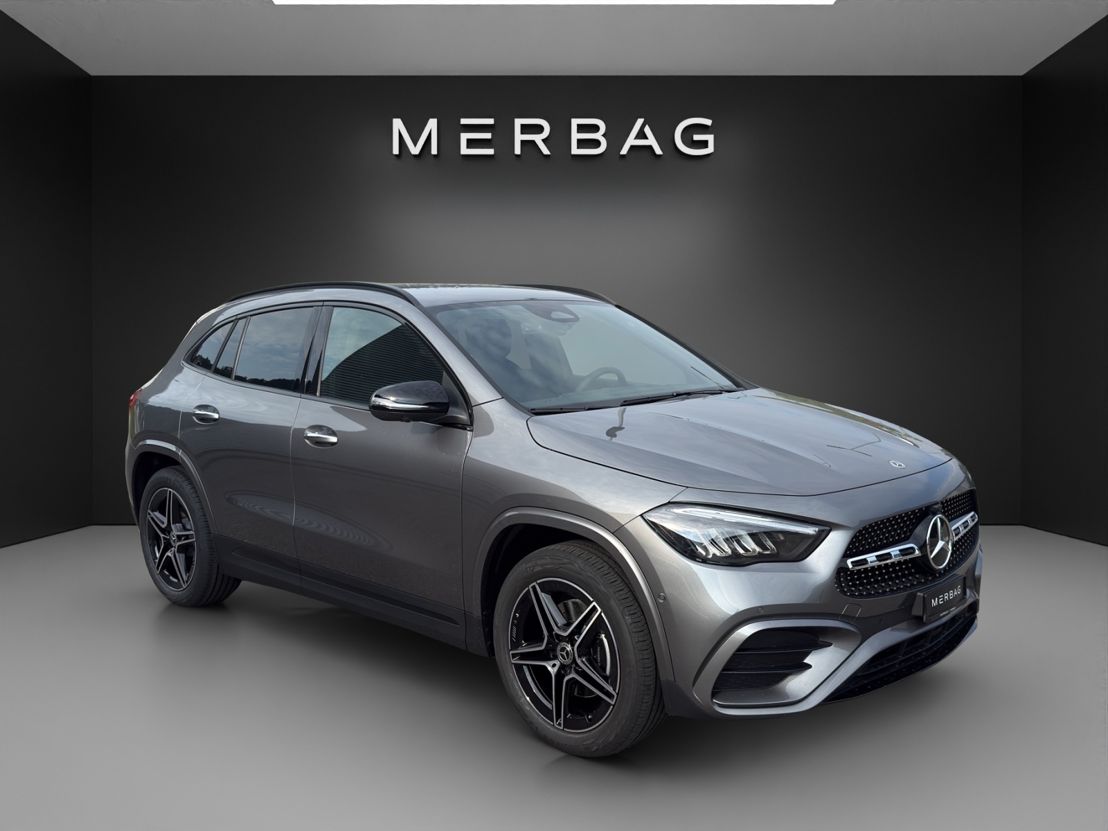 MERCEDES-BENZ GLA 200 7G-DCT Night Star-image-5