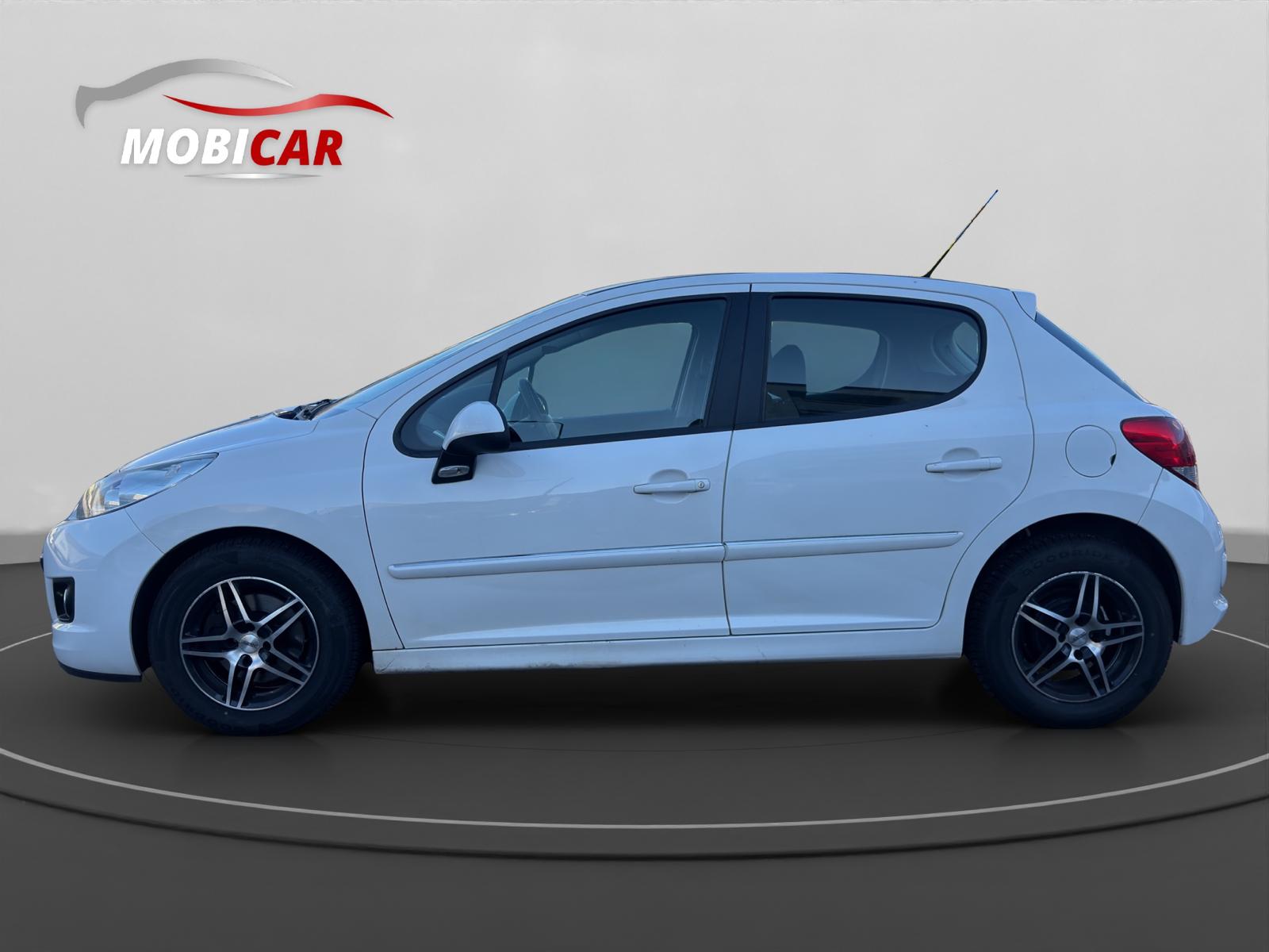PEUGEOT 207 1.4 16V Active-image-1