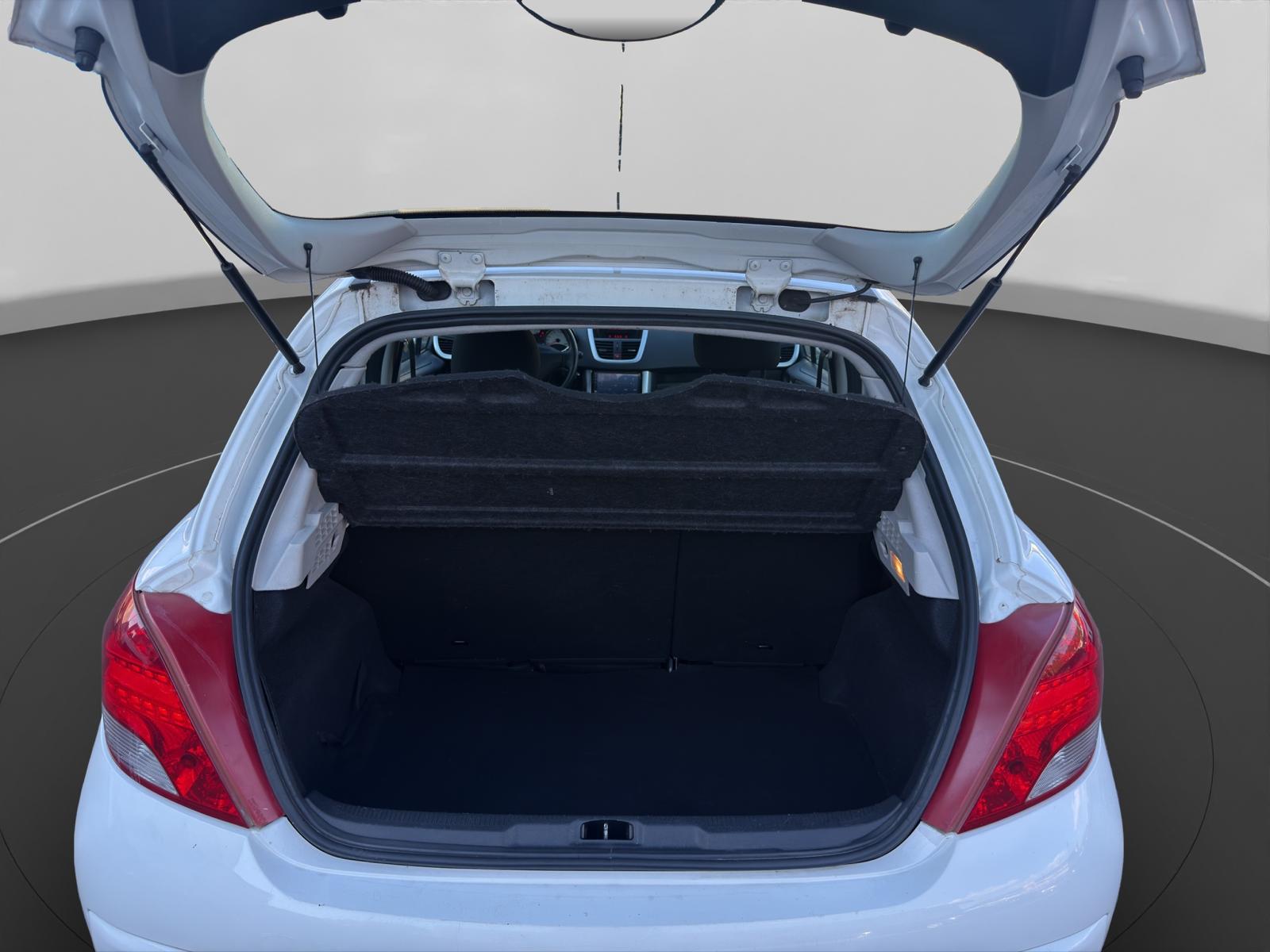 PEUGEOT 207 1.4 16V Active-image-15