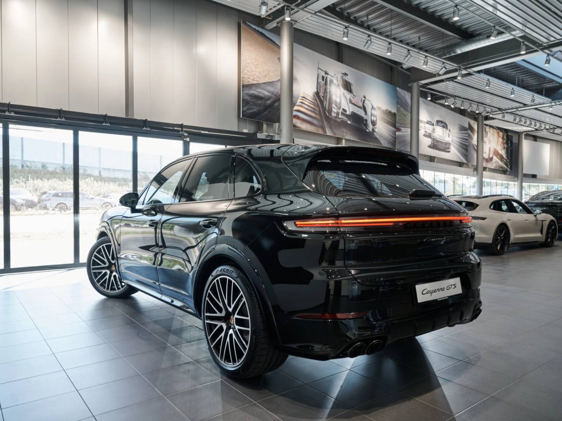 PORSCHE Cayenne GTS-image-7