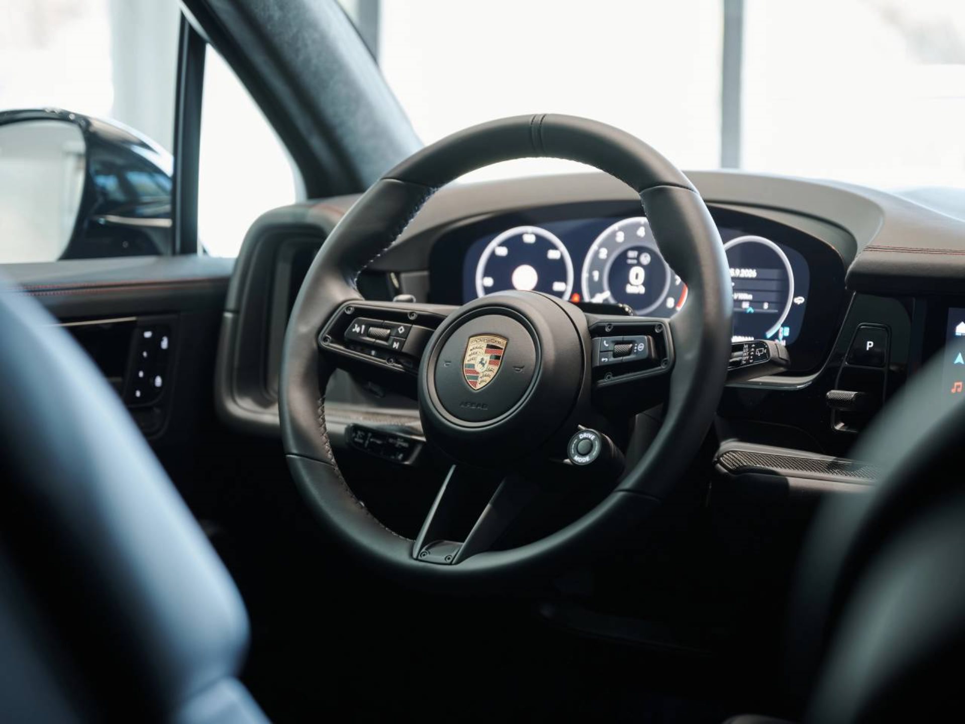PORSCHE Cayenne GTS-image-14
