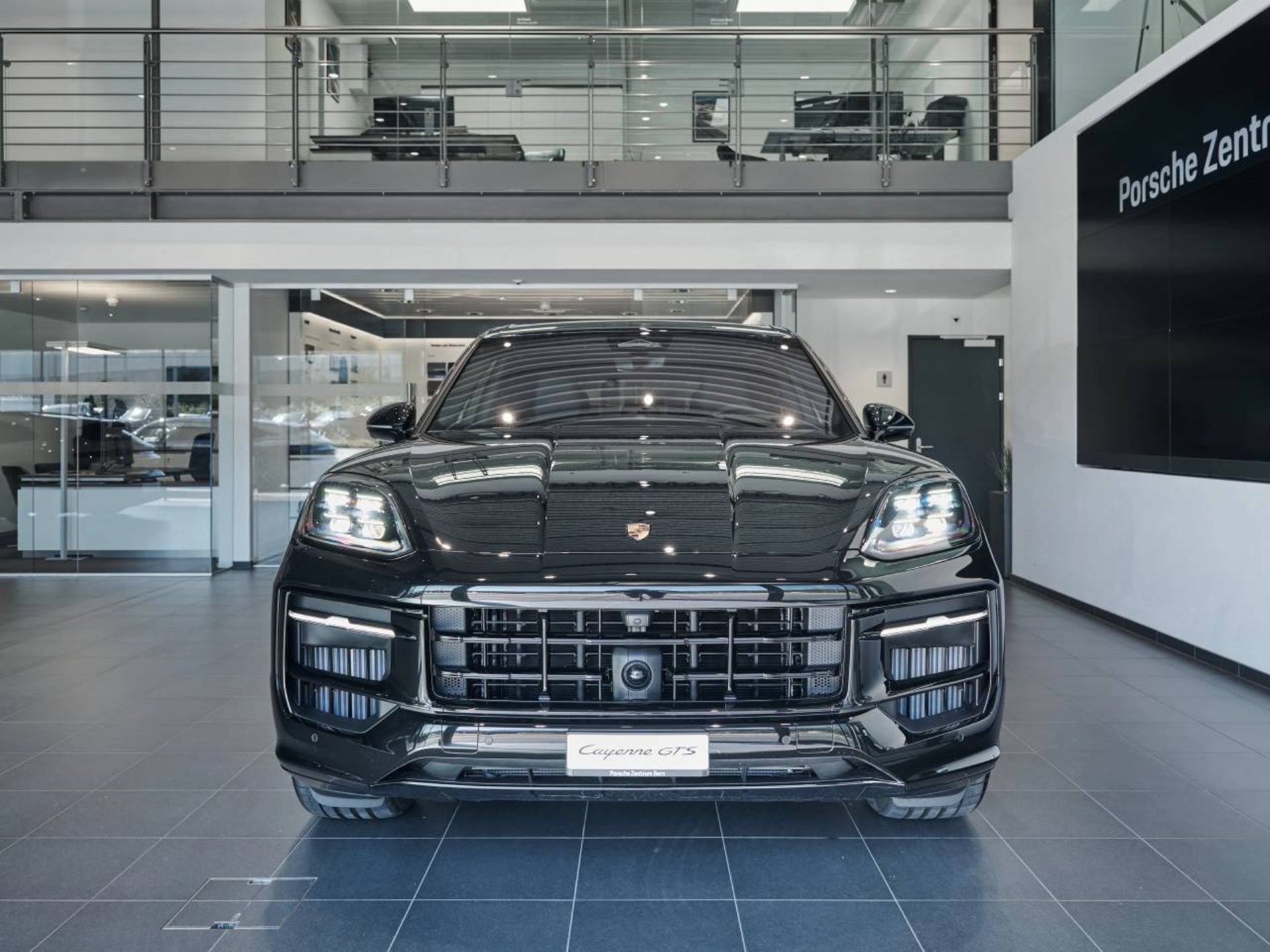 PORSCHE Cayenne GTS-image-9