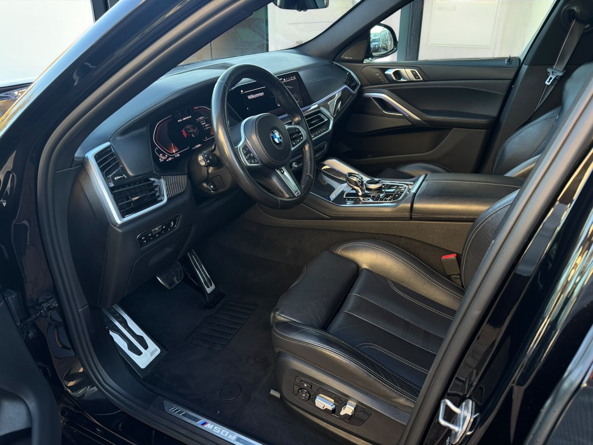 BMW X6 M50d G06*CARBON*M-SITZE*HUD*SOFTCLOSE*22`ZOLL*-image-14